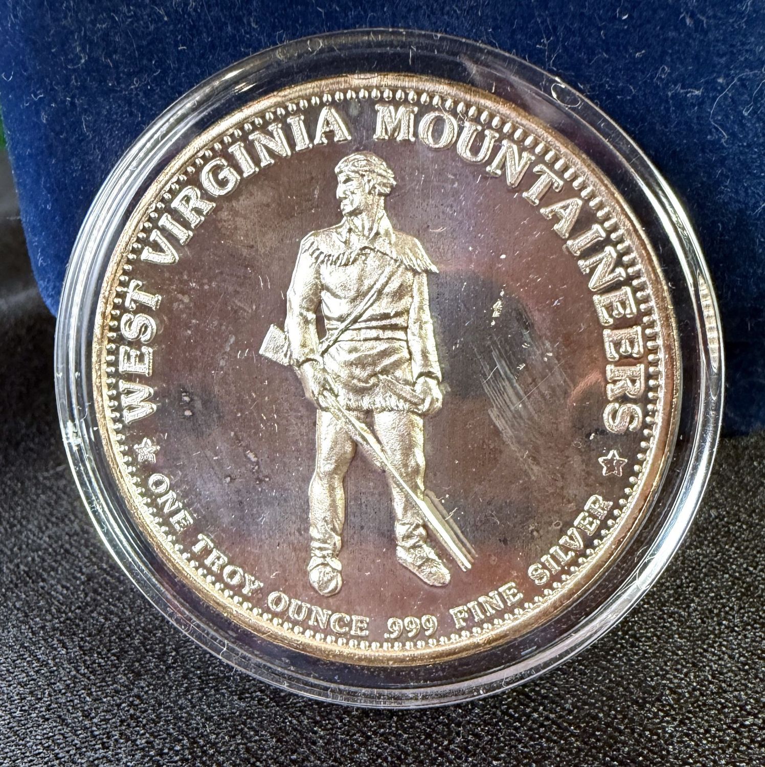 West Virginia Mountaineers one troy ounce .999 fine silver coin 1987
