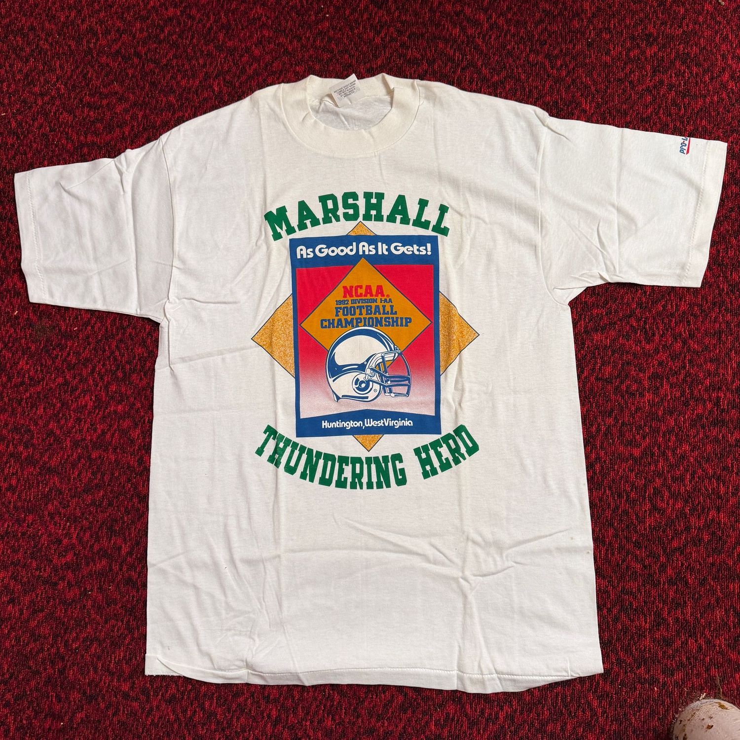 Vintage t-shirt, Marshall Thundering Herd, 1992 NCAA football championship, size L, minor spots