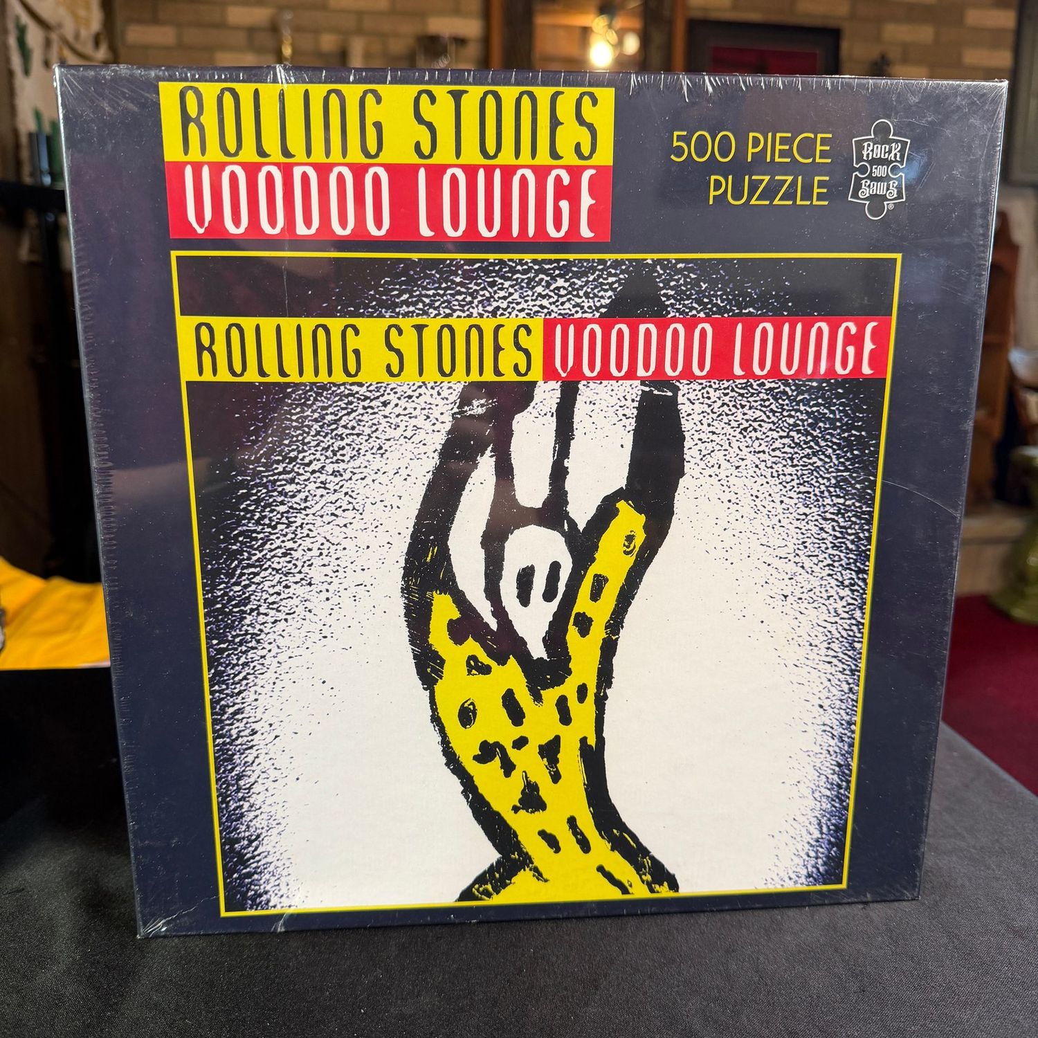 Rolling Stones 500-piece new puzzle Voodoo Lounge, minor bump to top of box