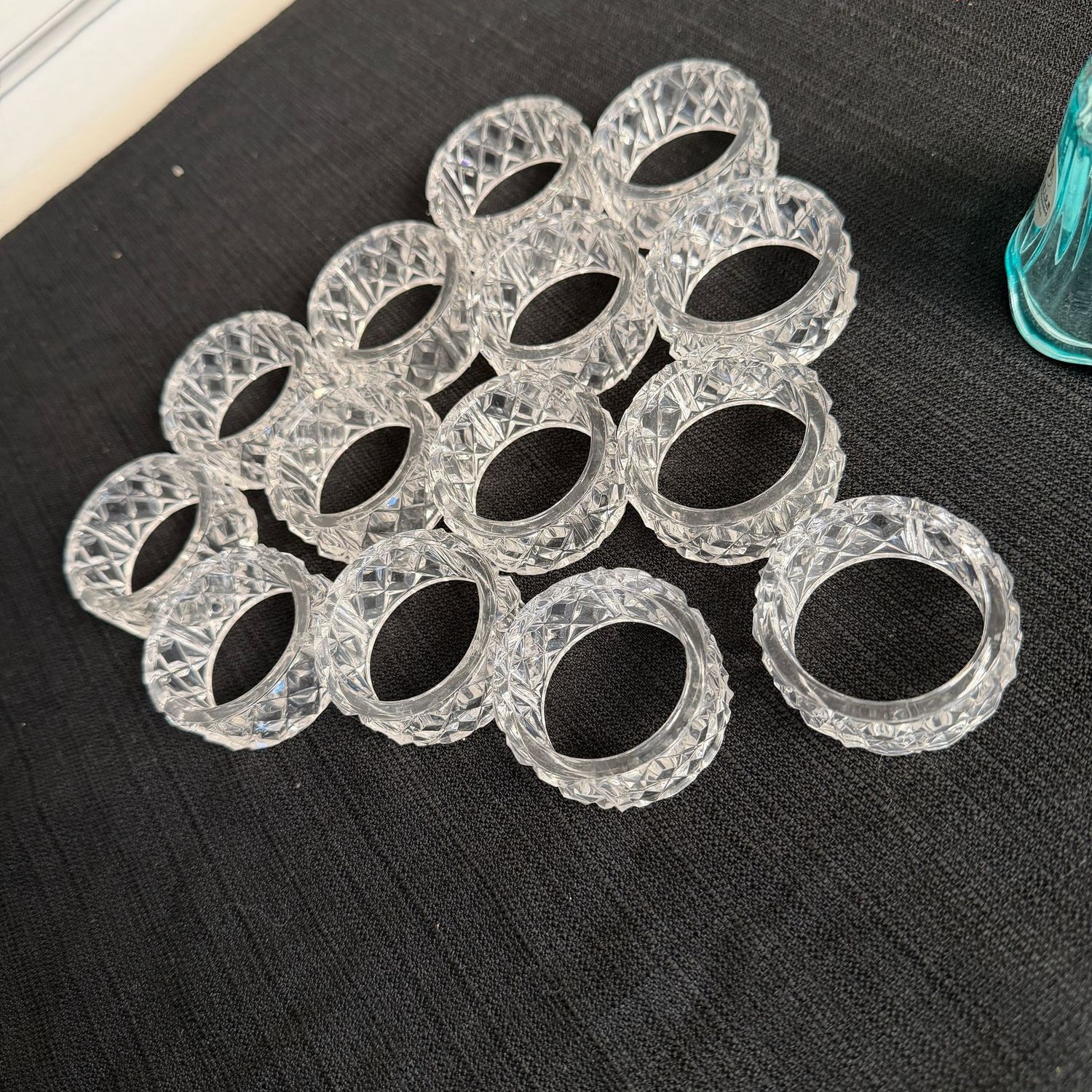 Set of heavy plastic diamond-pattern napkin rings