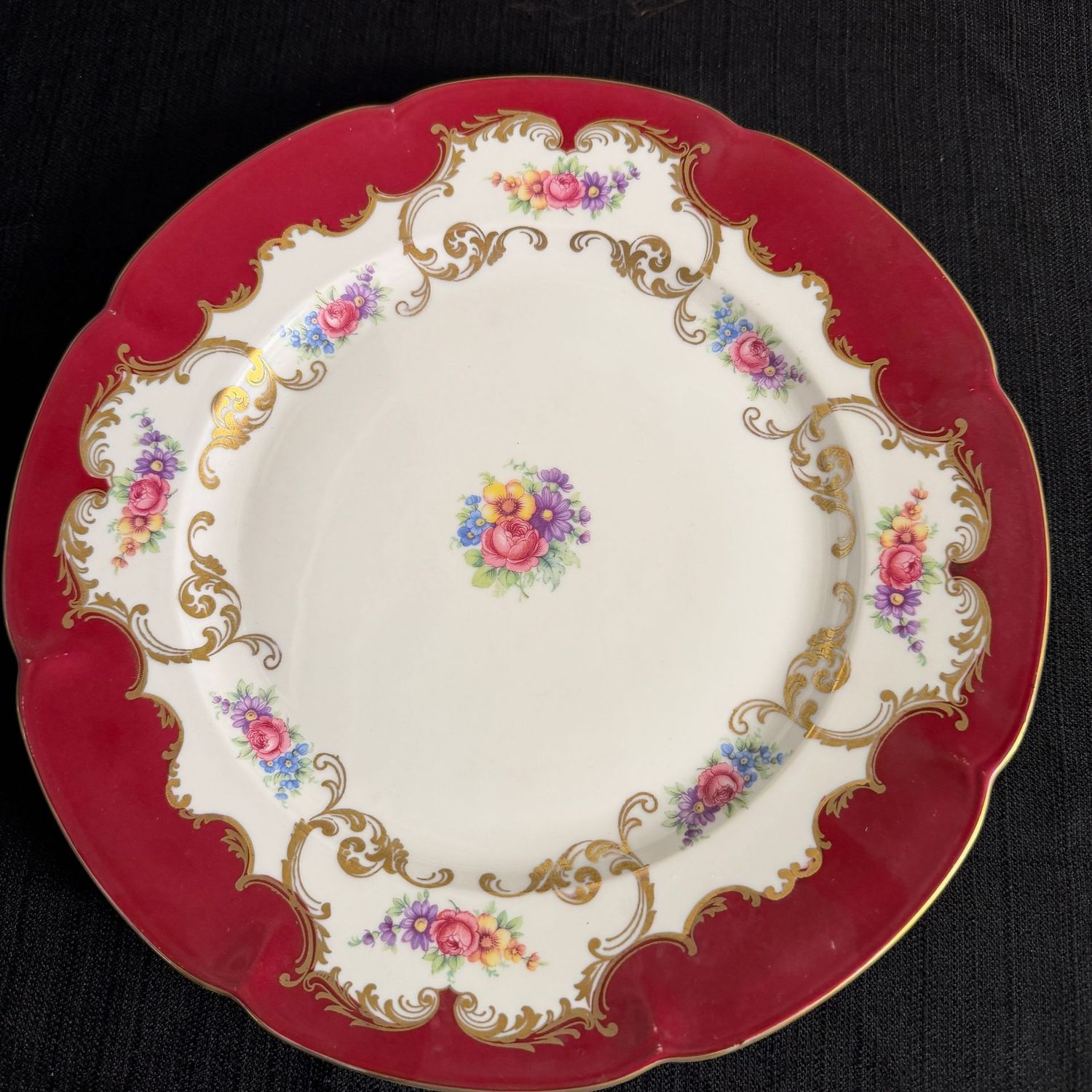 Royal Bayreuth china dinner plate
