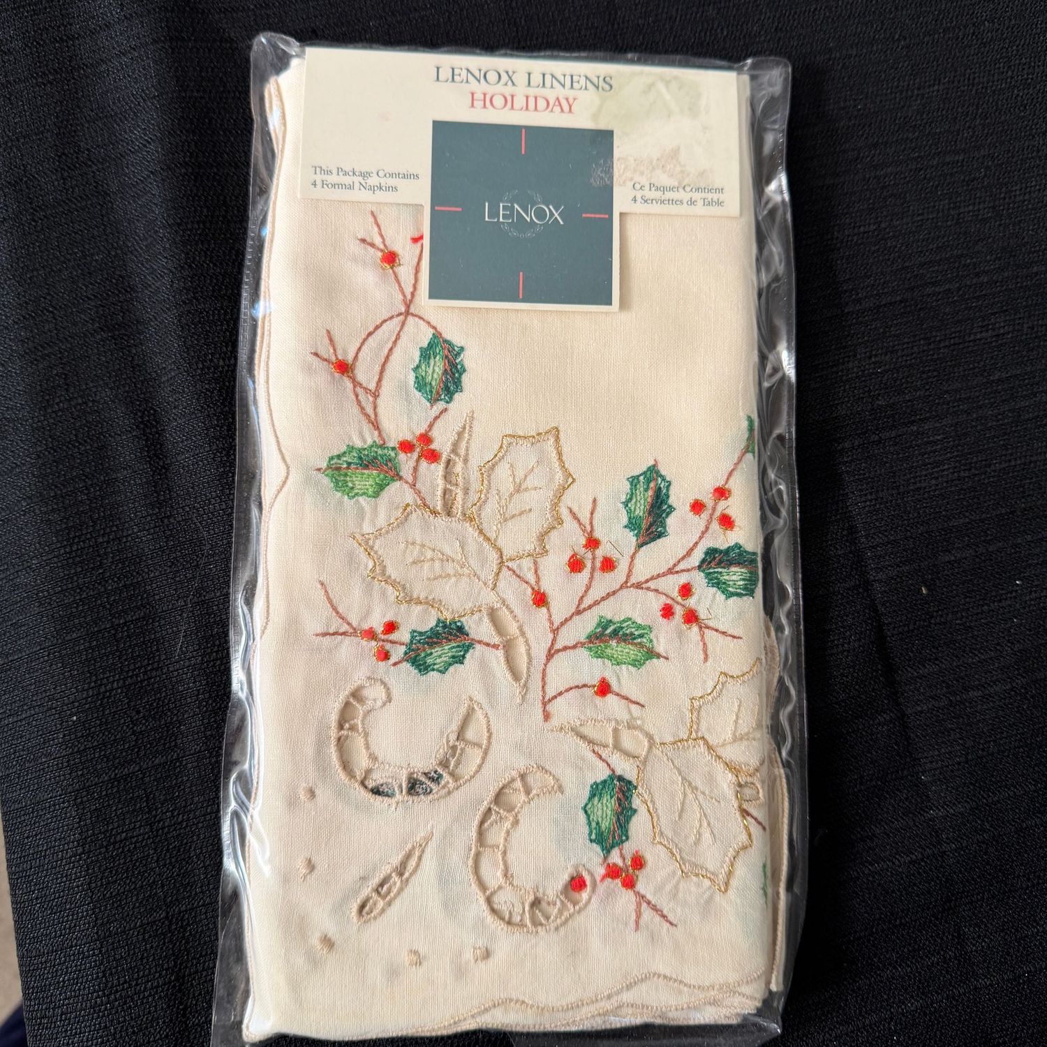 Lenox Holiday set of 4 new napkins