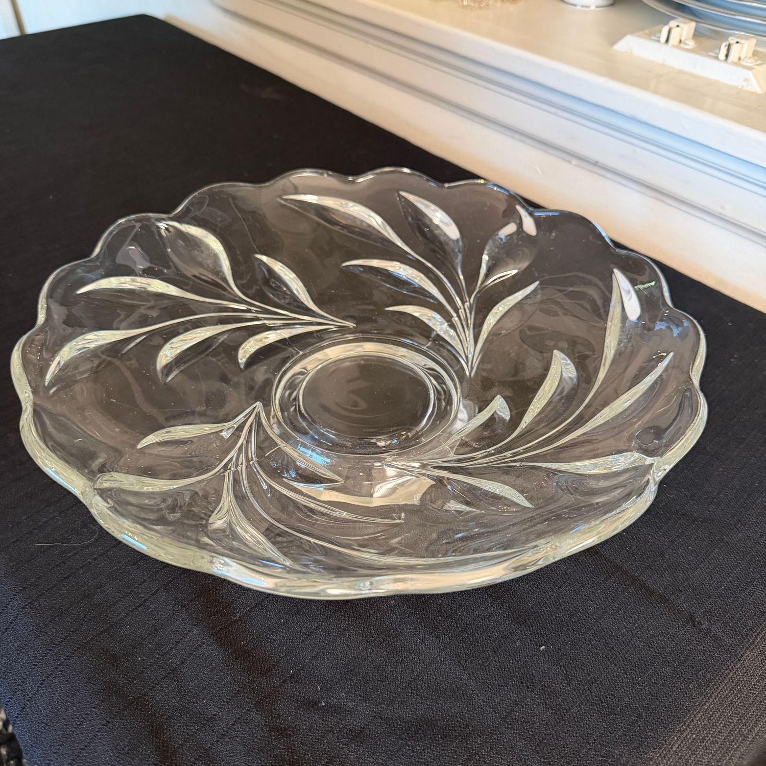 Indiana Glass willow orleander platter/dish, 14"