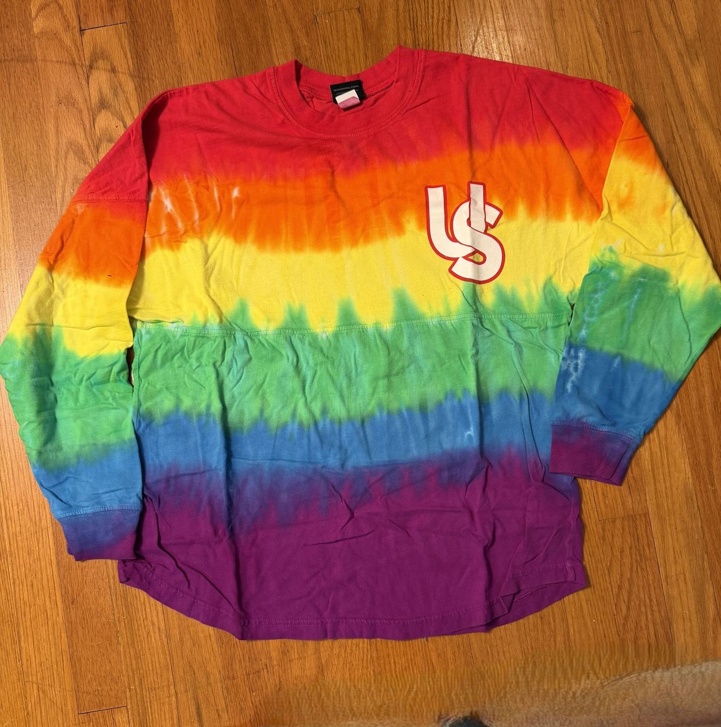 Universal Studios Love is universal long-sleeve t-shirt tie-dye size M