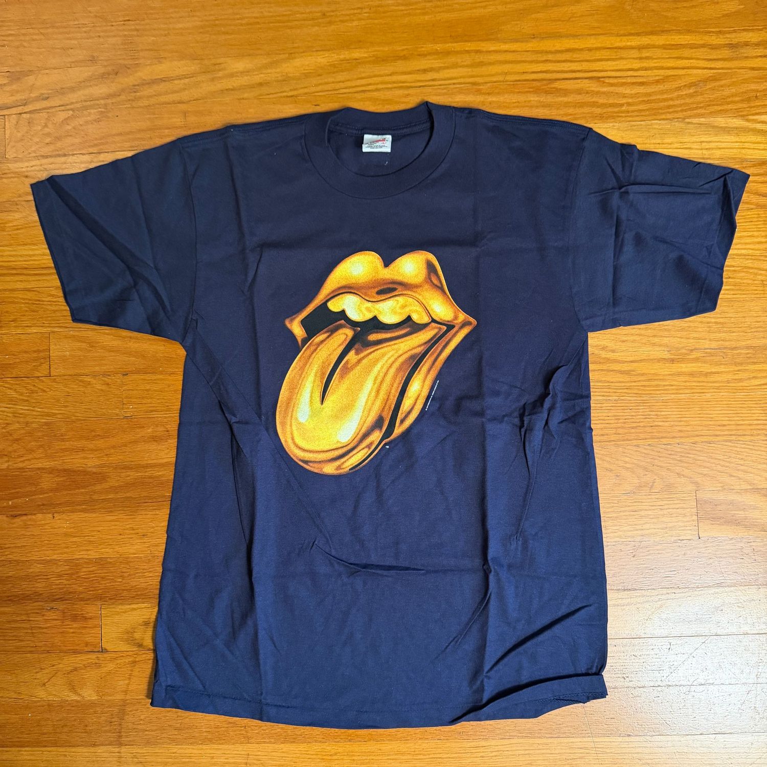 Rolling Stones t-shirt size L, golden tongue Bridges to Babylon blue background, new