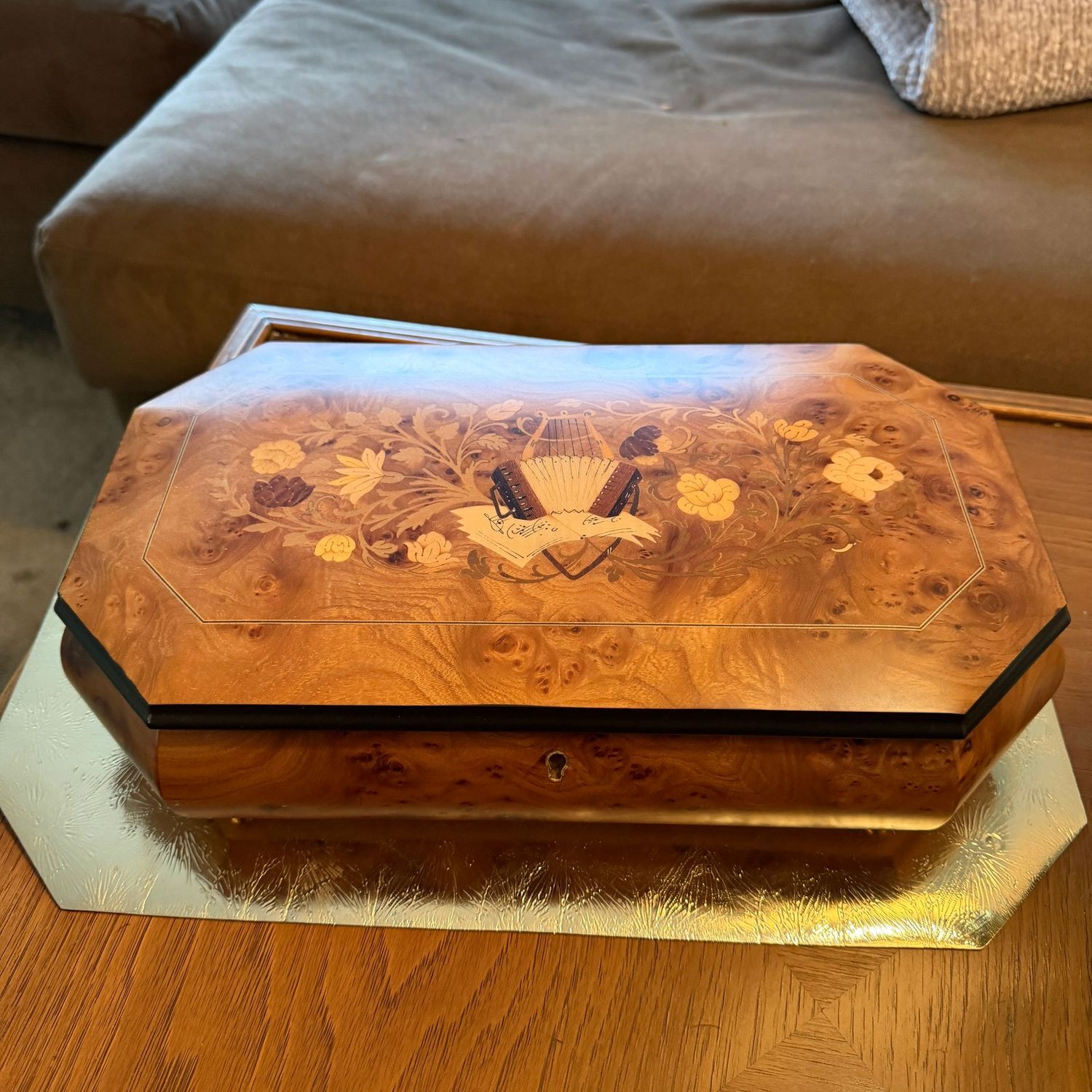 Vintage Italian inlaid jewelry box, no key, musical, 14" x 8"