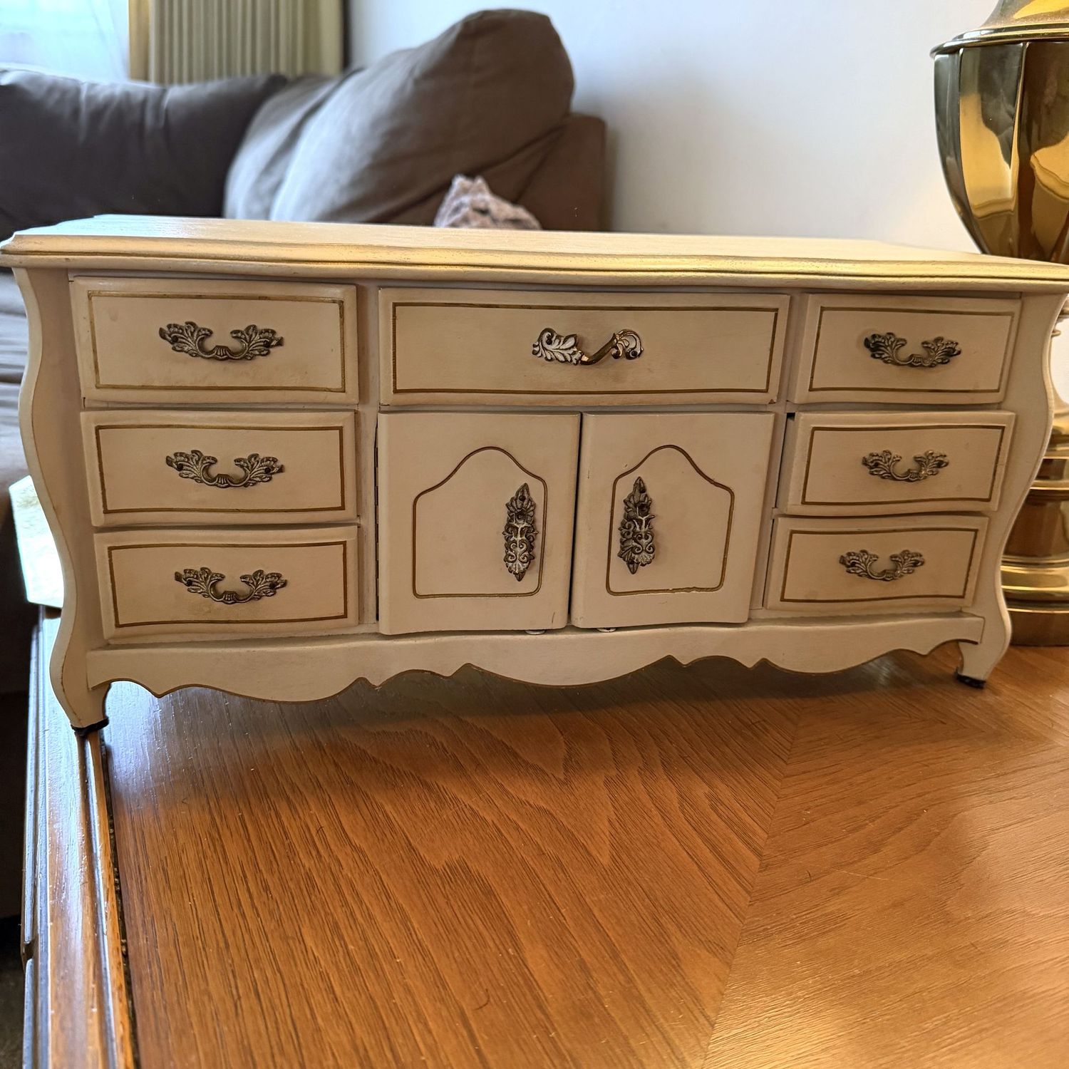 Vintage French Provincial dresser jewelry box, 8"H x 18"L x 7"D