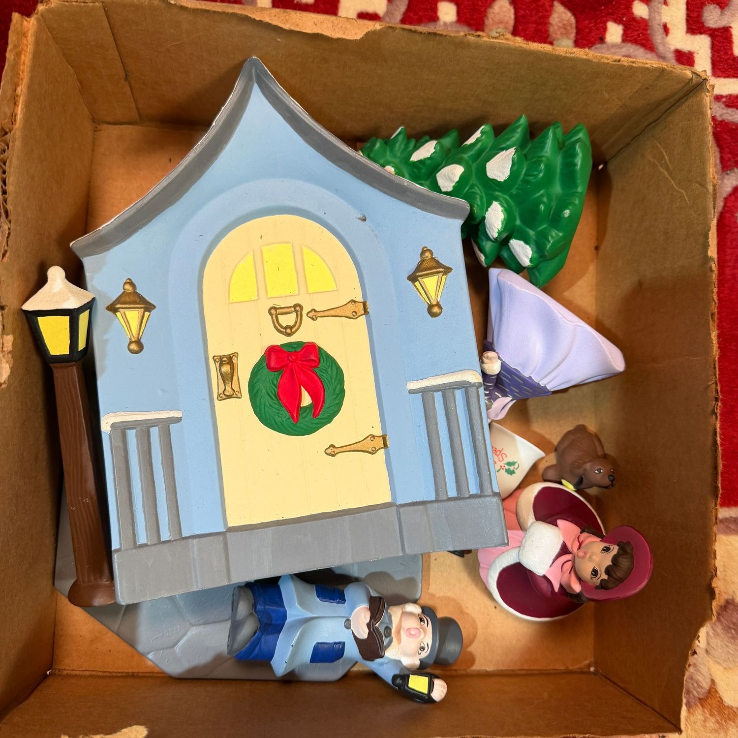 Ceramic carolers and house decoration 9"H