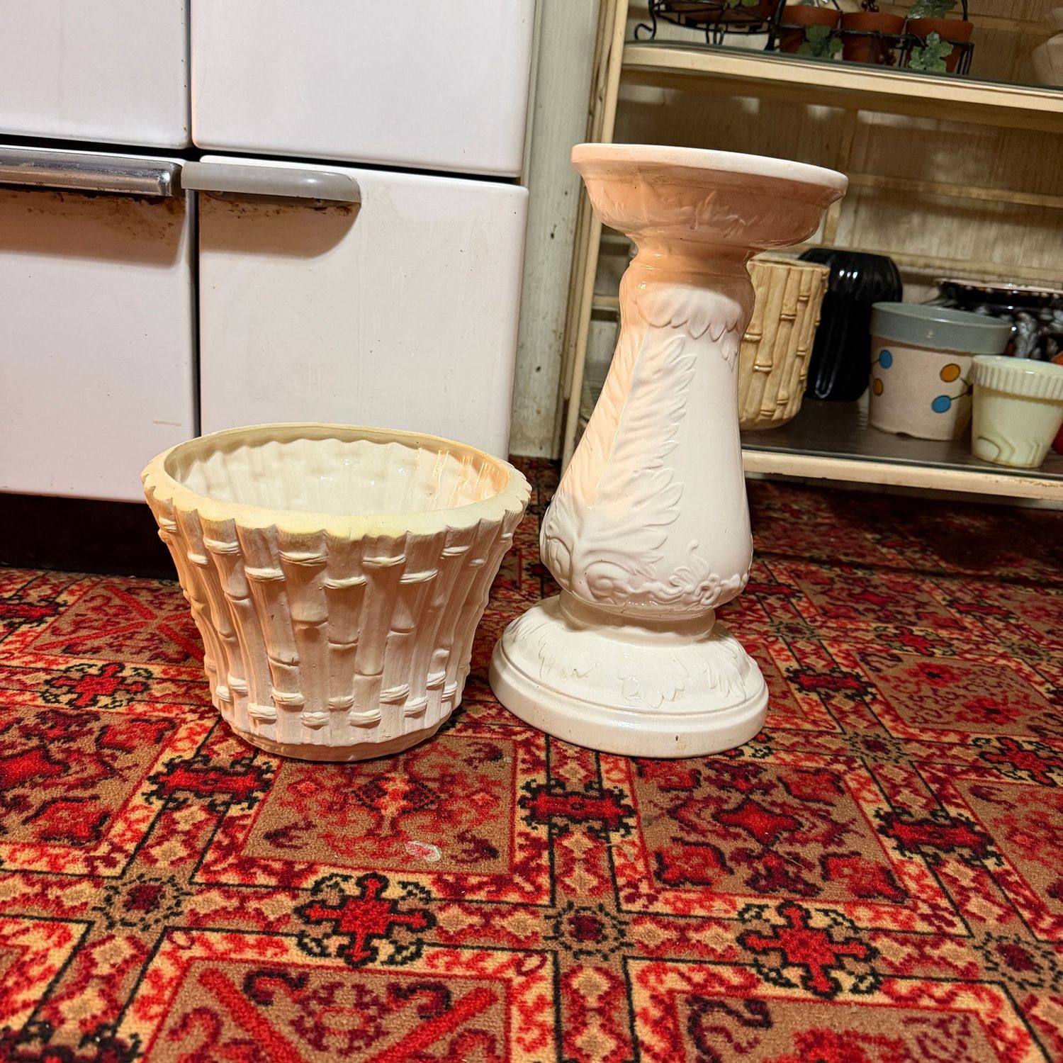 Ceramic stand and planter of a similar color, the stand is 15"H