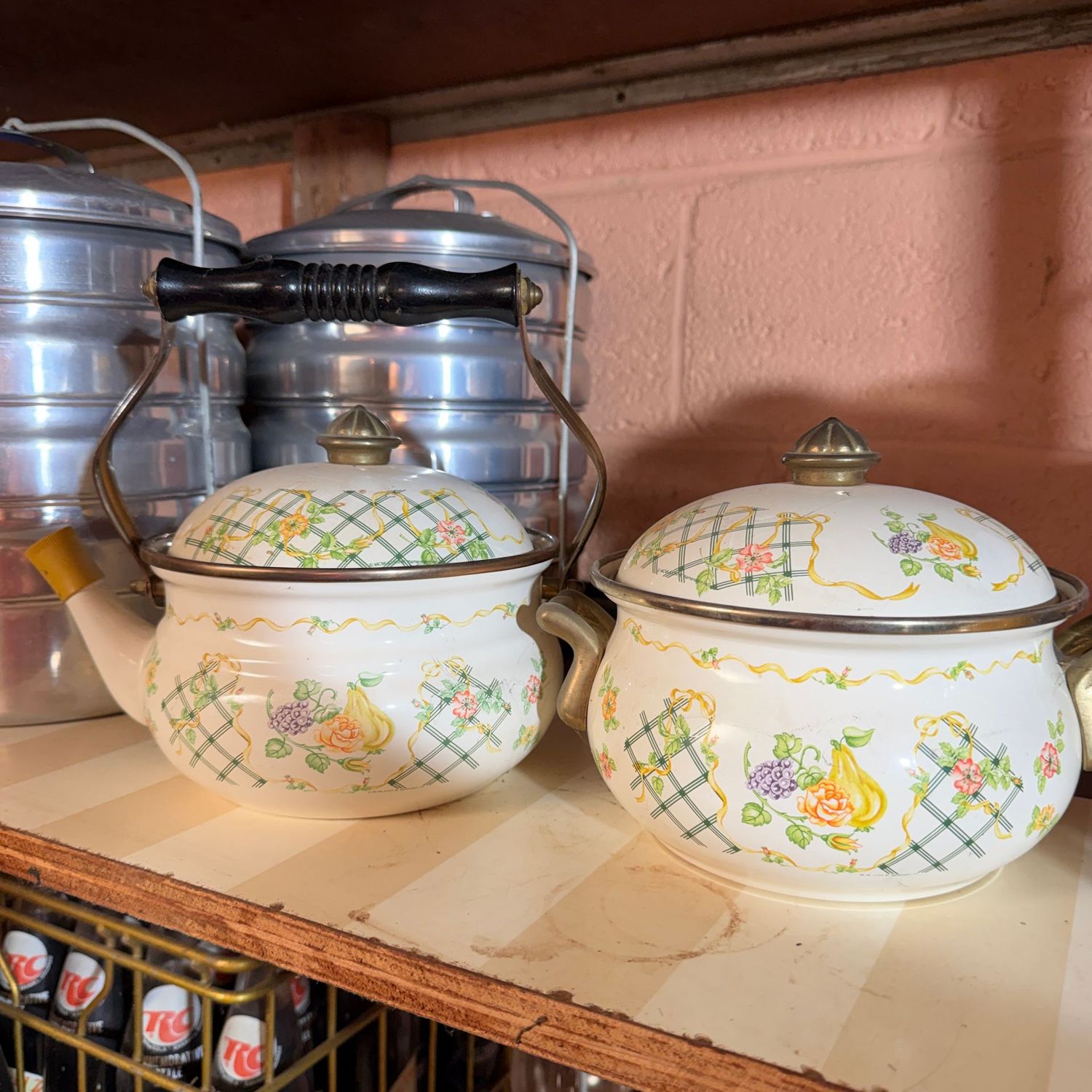 Pair of floral teapot kettle and casserole