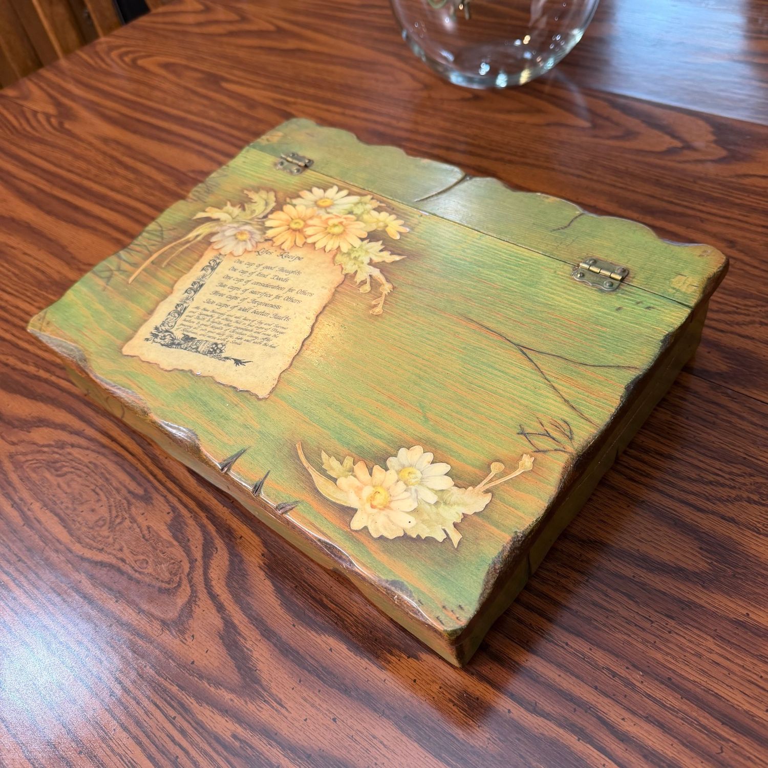 Wooden recipe box with hinged lid, decopaged daisy design, 13" x 10"