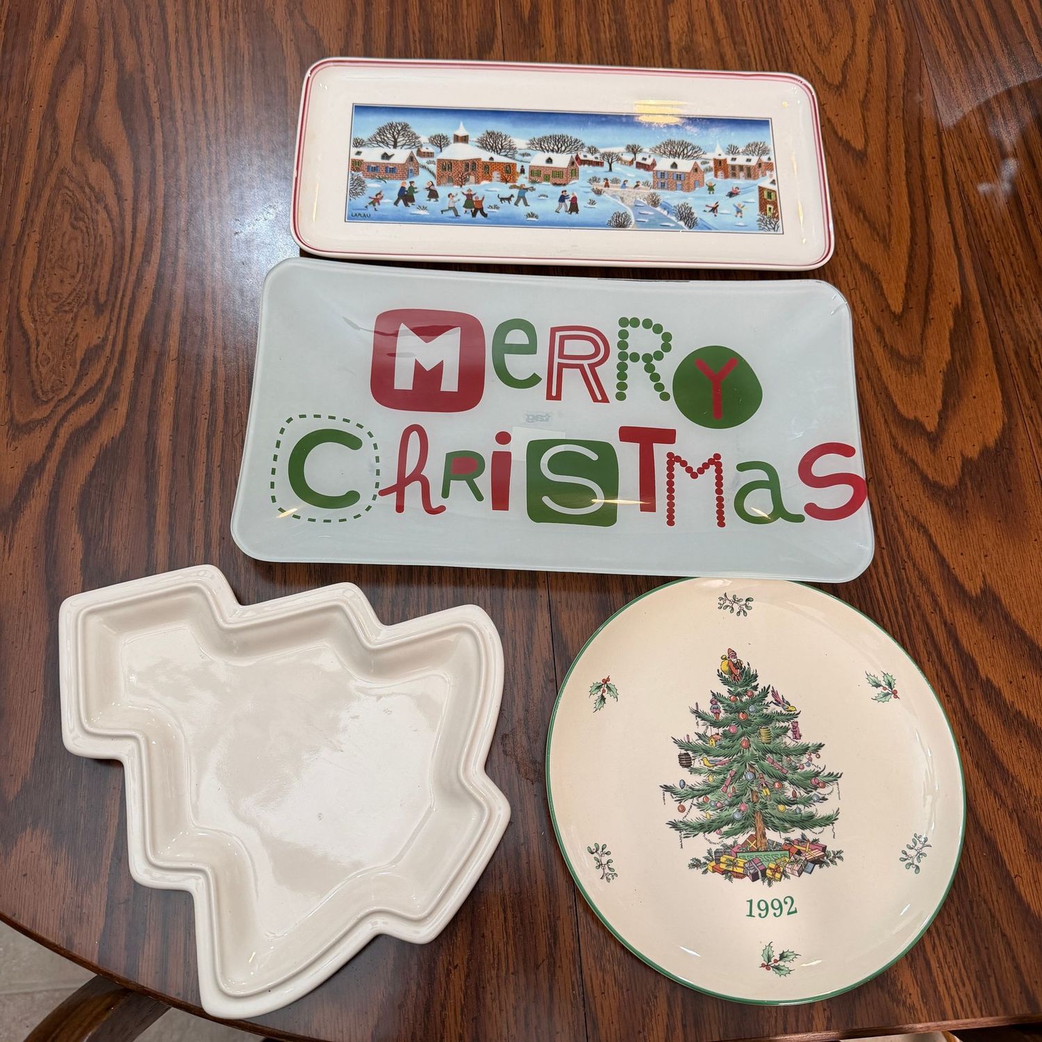 Glass and ceramic Christmas serving dishes, platters, trays, the largest is 8 Glass and ceramic Christmas serving dishes, platters, trays, the largest is 8" x 15"