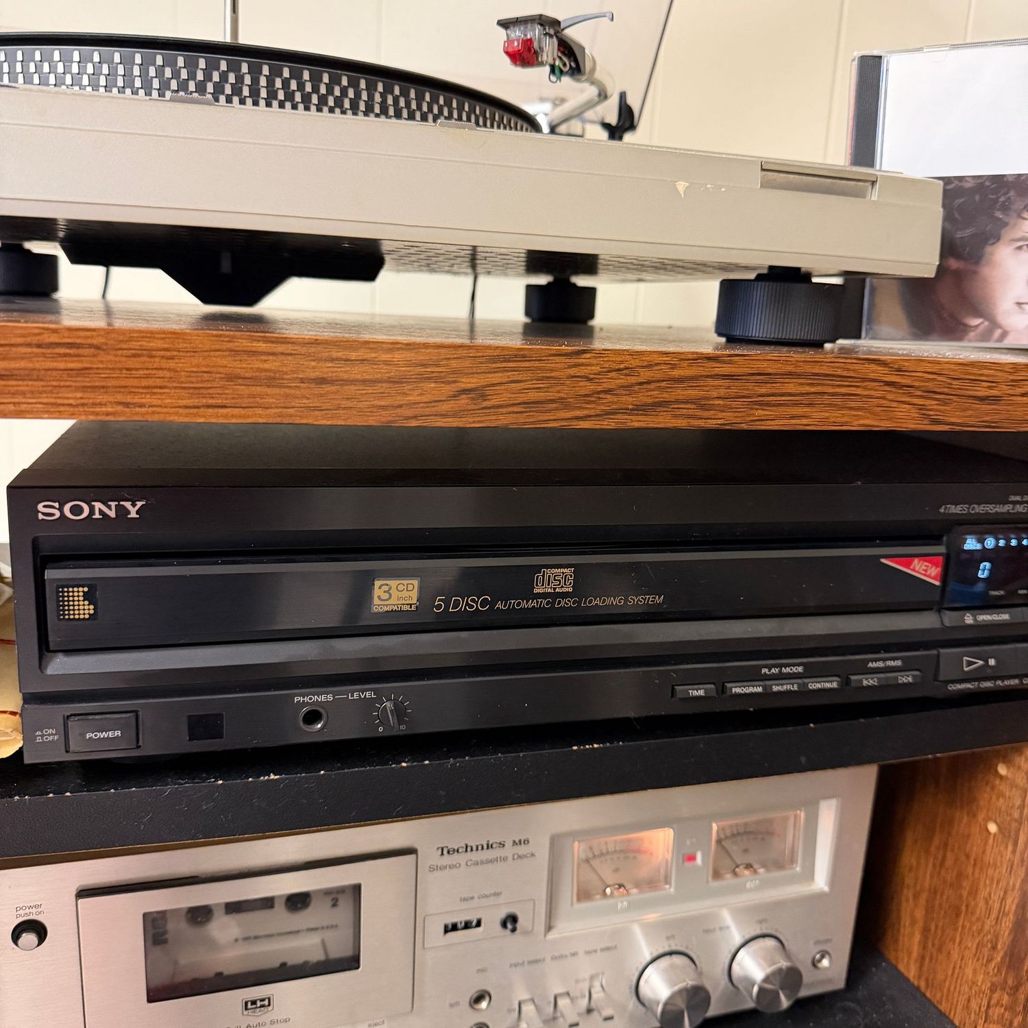 Sony 5-Disk CD Player CDP-C400, buttons & mechanisms work well on initial test, may need cleaning as occasionally skips (see below) Sony 5-Disk CD Player CDP-C400, buttons & mechanisms work well on initial test, may need cleaning as occasionally skips (see below)