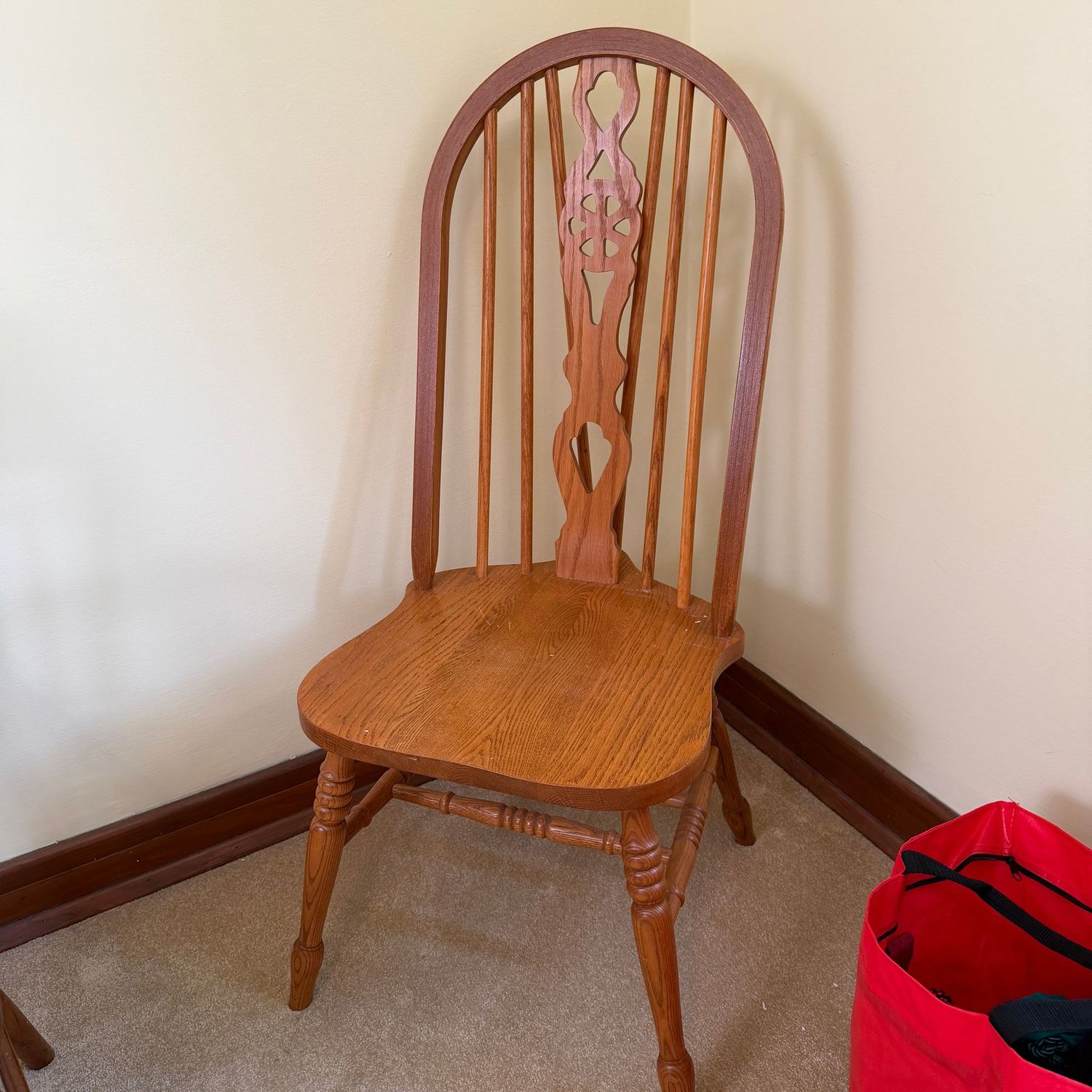 Oak Windsor dining side chair, nice condition, 39"H x 18"W (This item is upstairs)