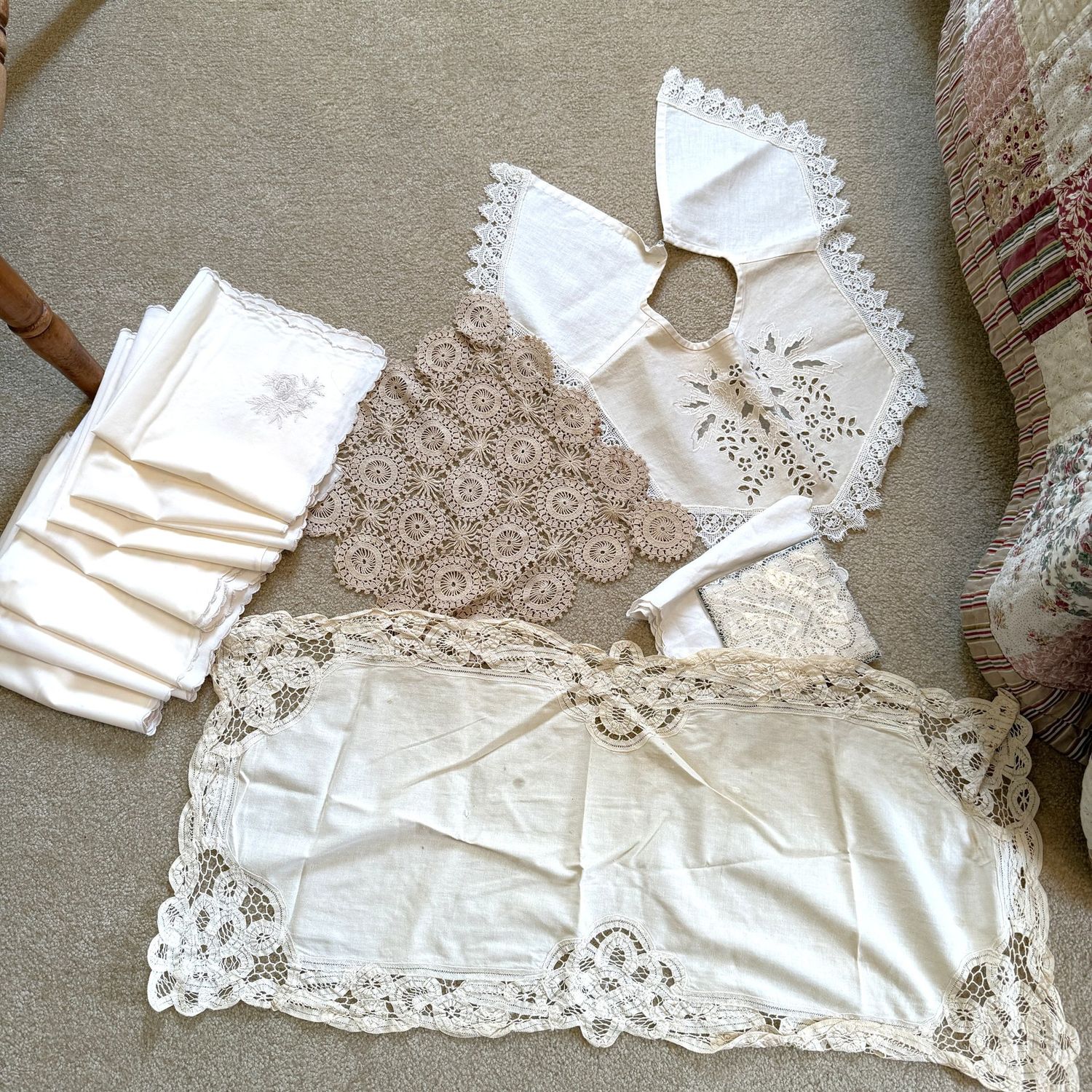 Cloth napkins (some spots), collar, crocheted doily, Nottingham lace coasters Cloth napkins (some spots), collar, crocheted doily, Nottingham lace coasters