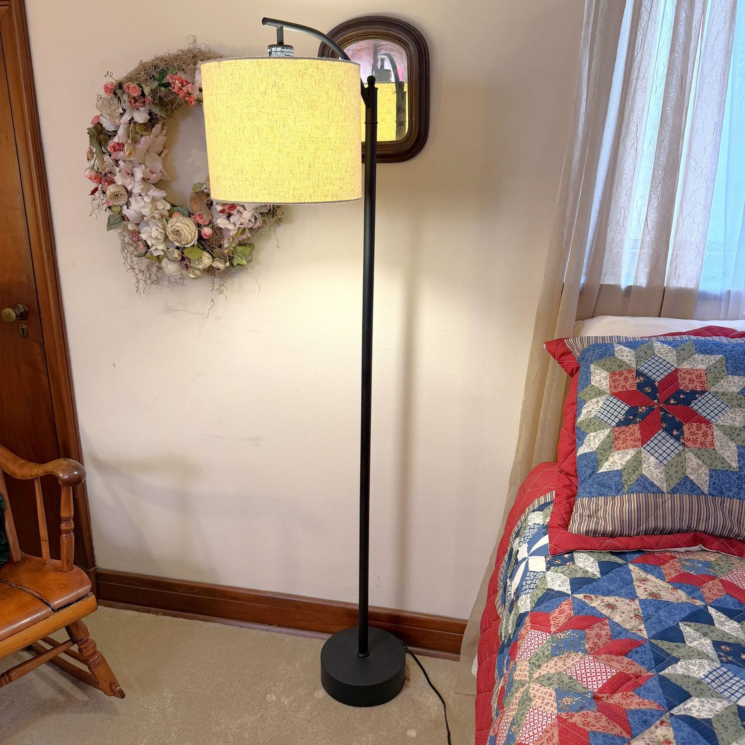 Arc floor lamp, black powder finish, 62"H x 17"W