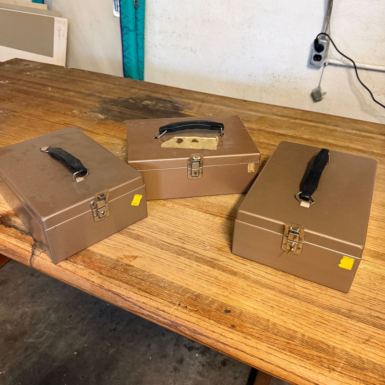 Vintage metal storage boxes, two have keys, all approx. 9x13