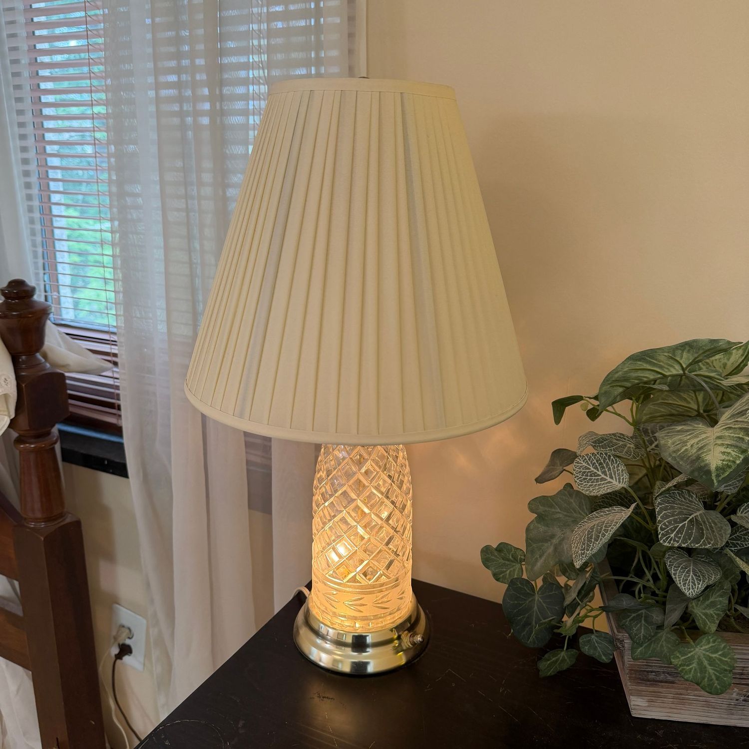 Crystal lamp with diamond pattern, pleated shade and lining, 22 Crystal lamp with diamond pattern, pleated shade and lining, 22"H x 12"W