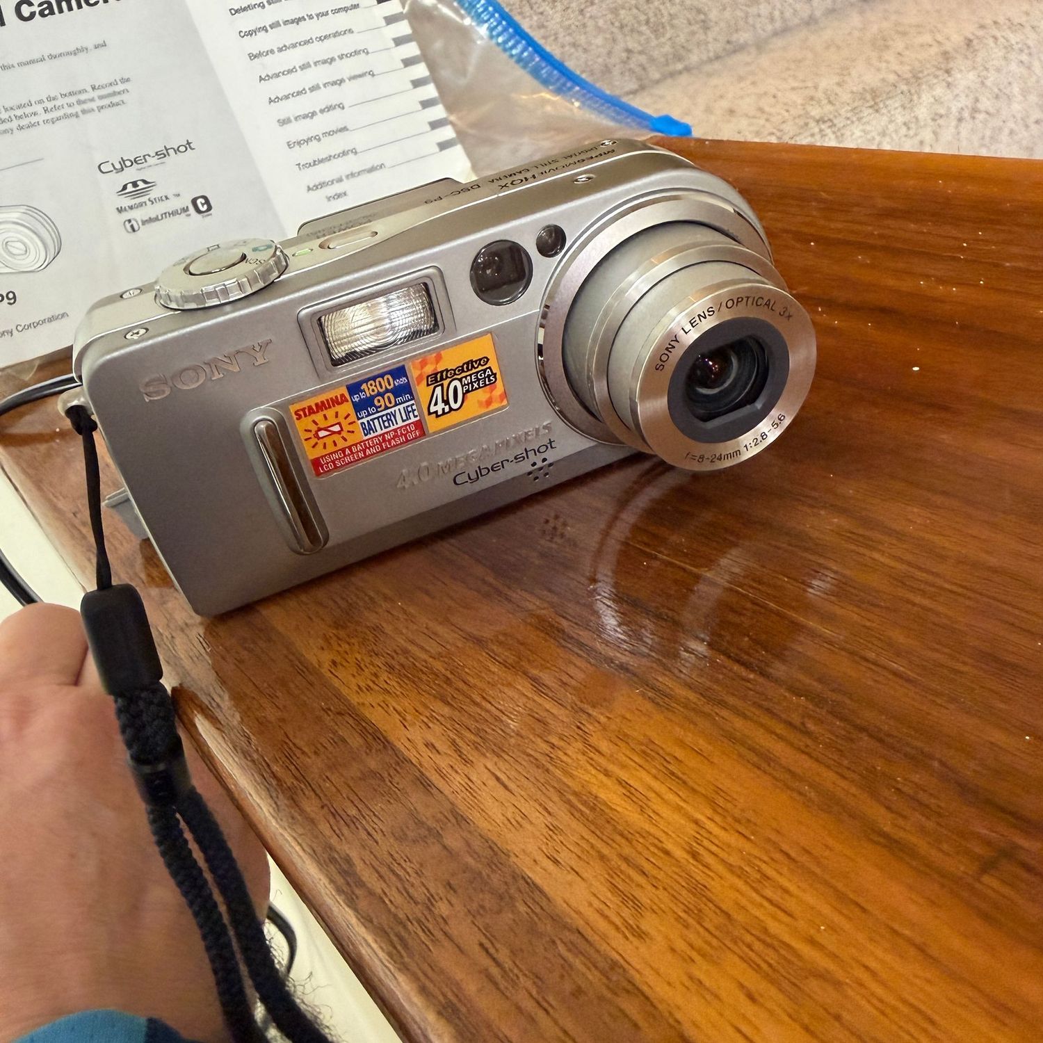 Sony 4.0 megapixel Cyber-Shot digital camera, with charger and booklet