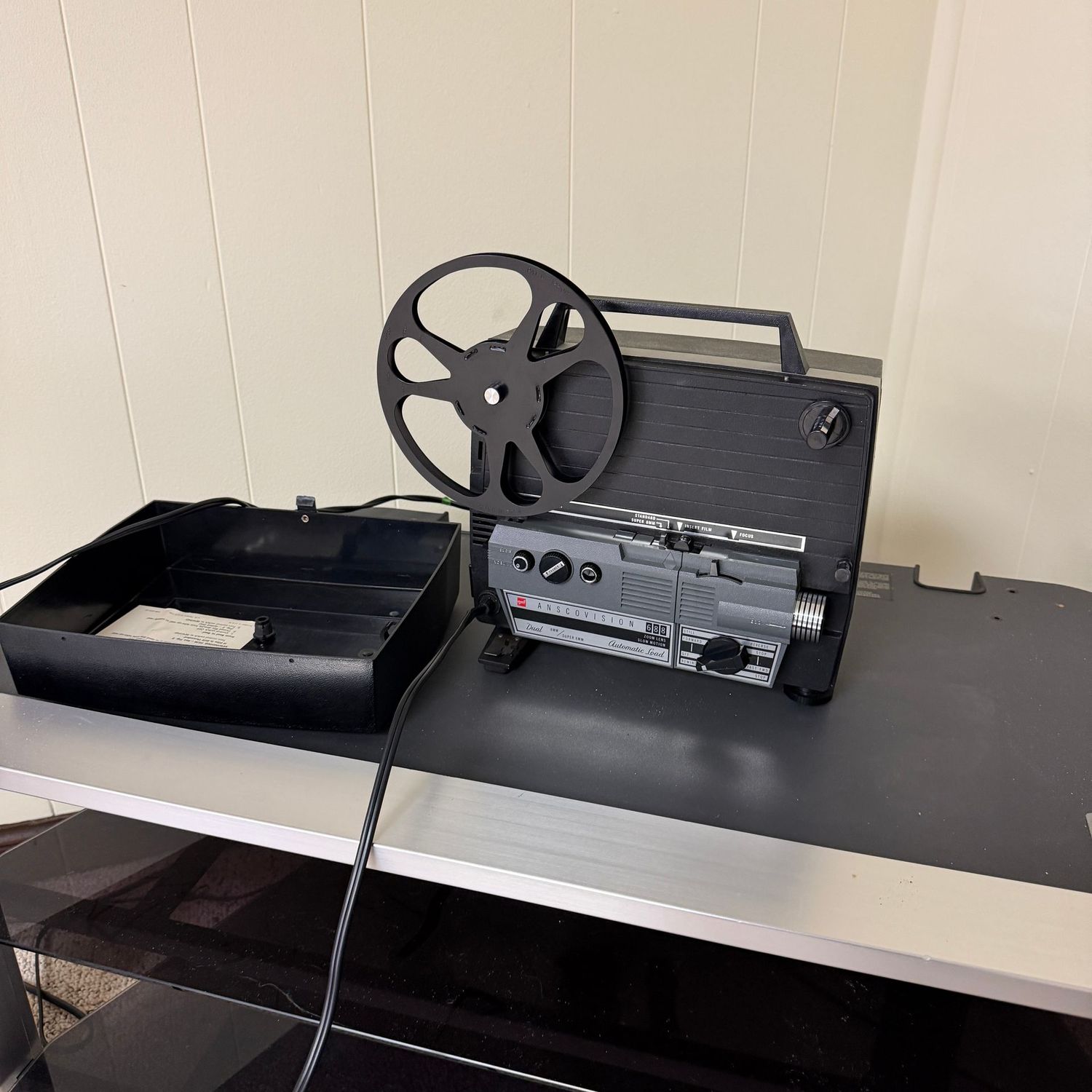 Anscovision 688 Super 8mm projector, turns on and runs quietly on test, needs new bulb