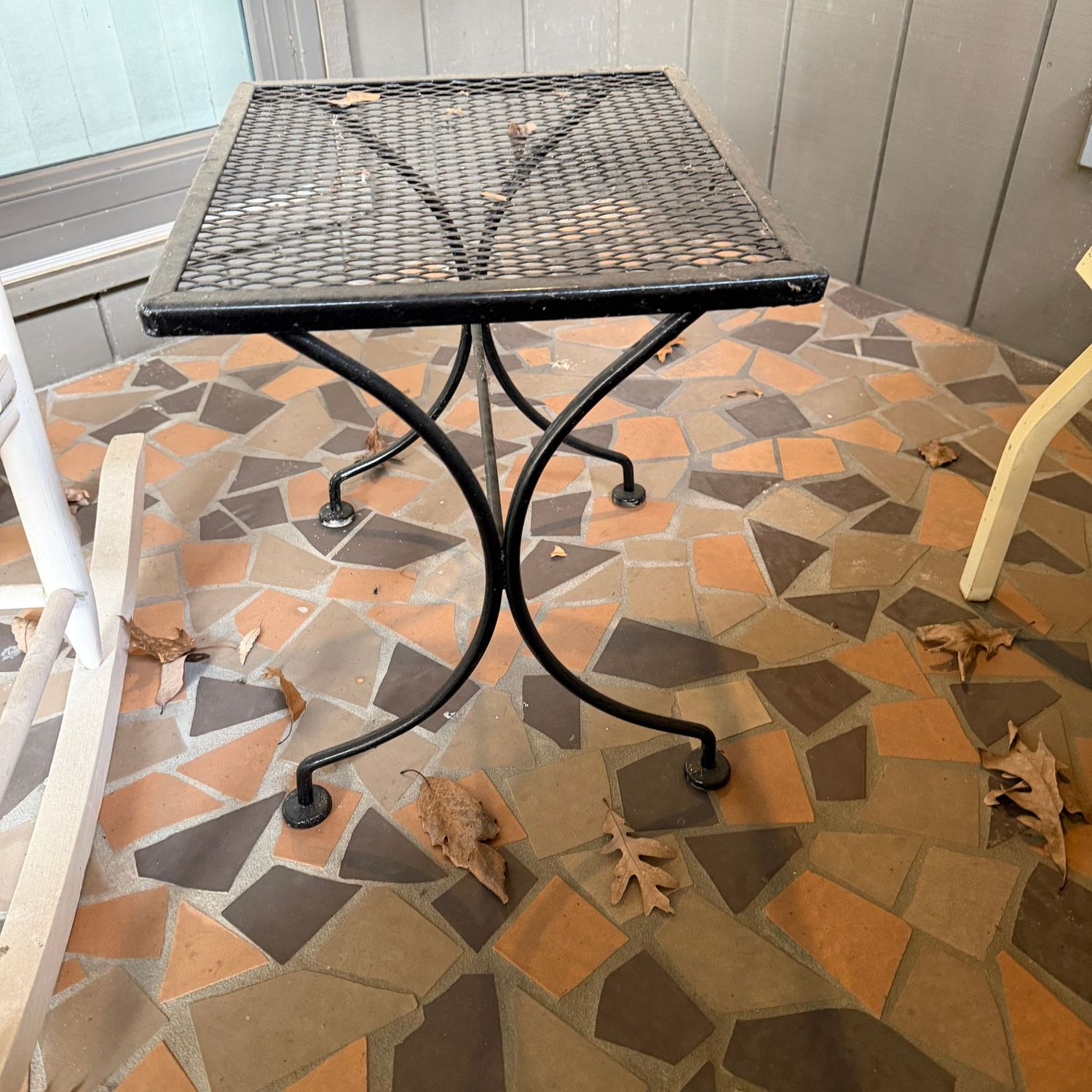 MCM black metal mesh patio side table, nice condition, 19"H x 17"L x 15"W