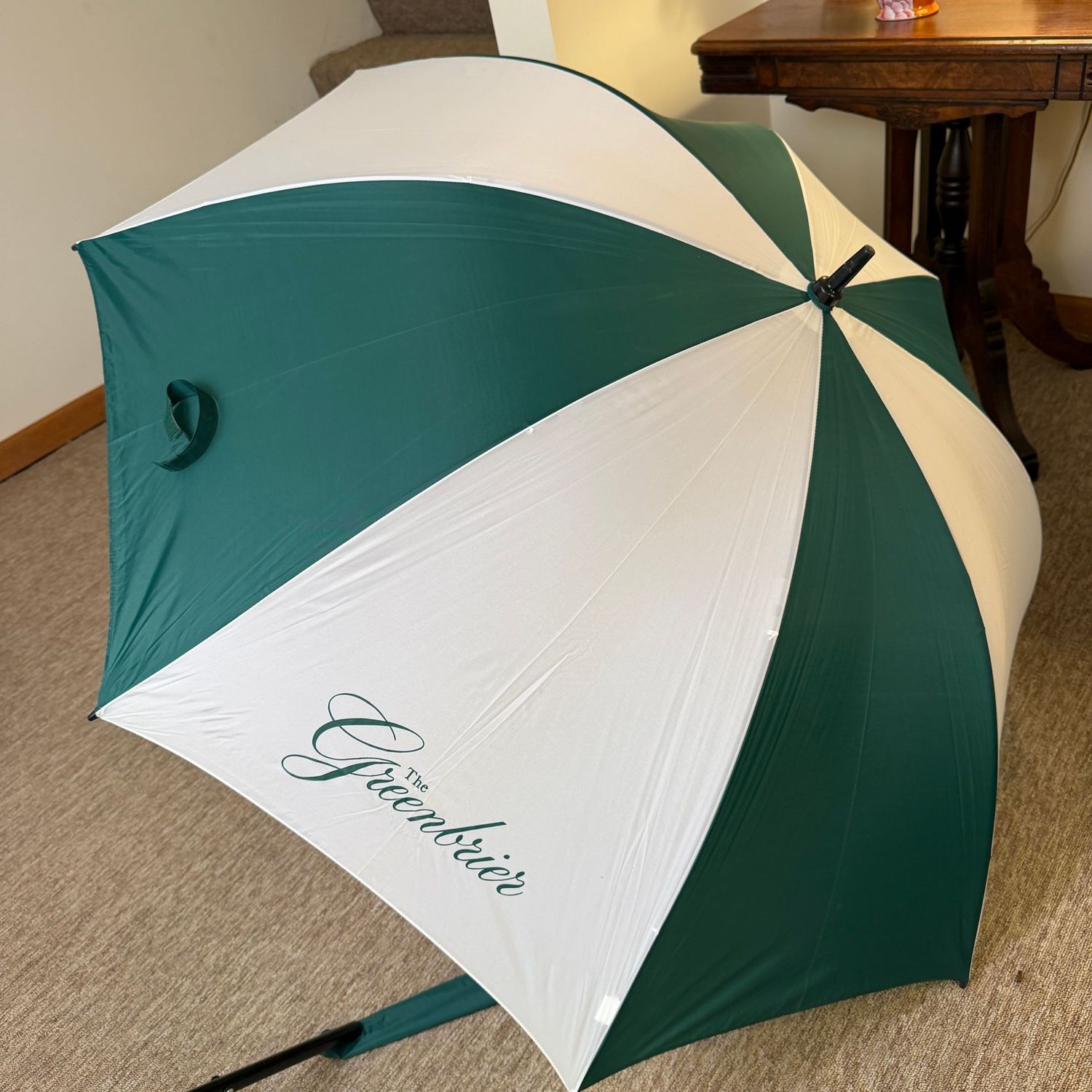 Haas Jordan Greenbrier golf umbrella, like new