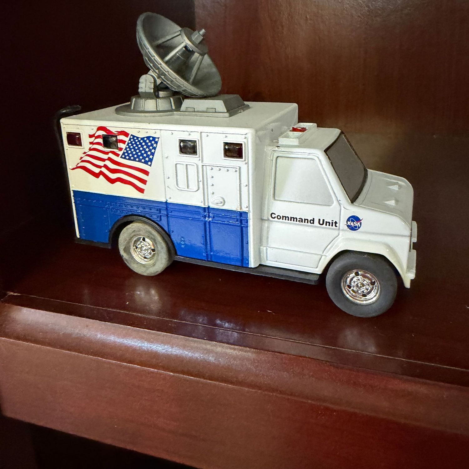 NASA Command Unit die-cast truck, 5"L