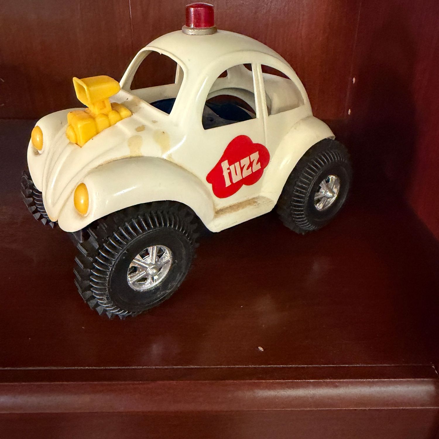 Vintage plastic Fuzz Bug car, approx 6 Vintage plastic Fuzz Bug car, approx 6"