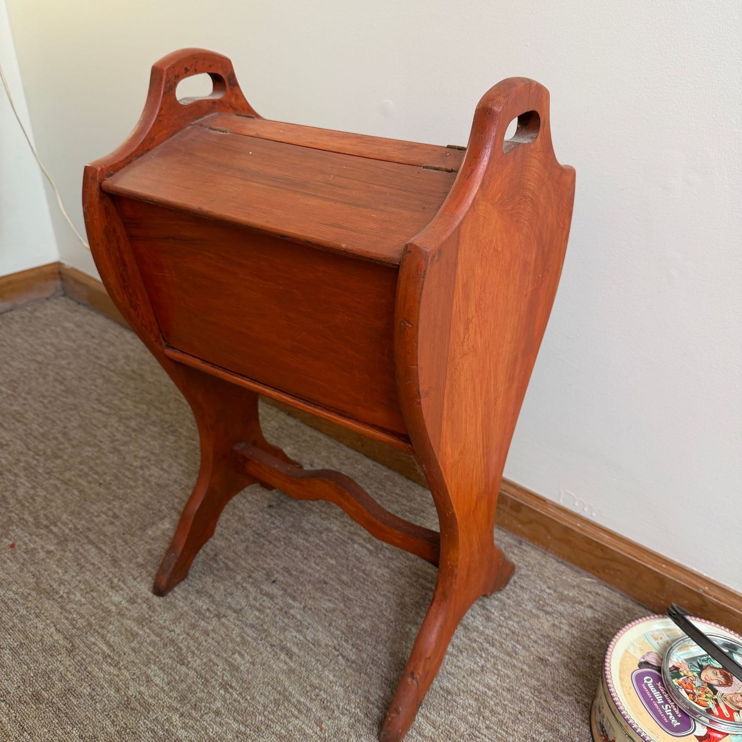 Lift-top sewing supply and contents, 24 Lift-top sewing supply and contents, 24"H x 14"L