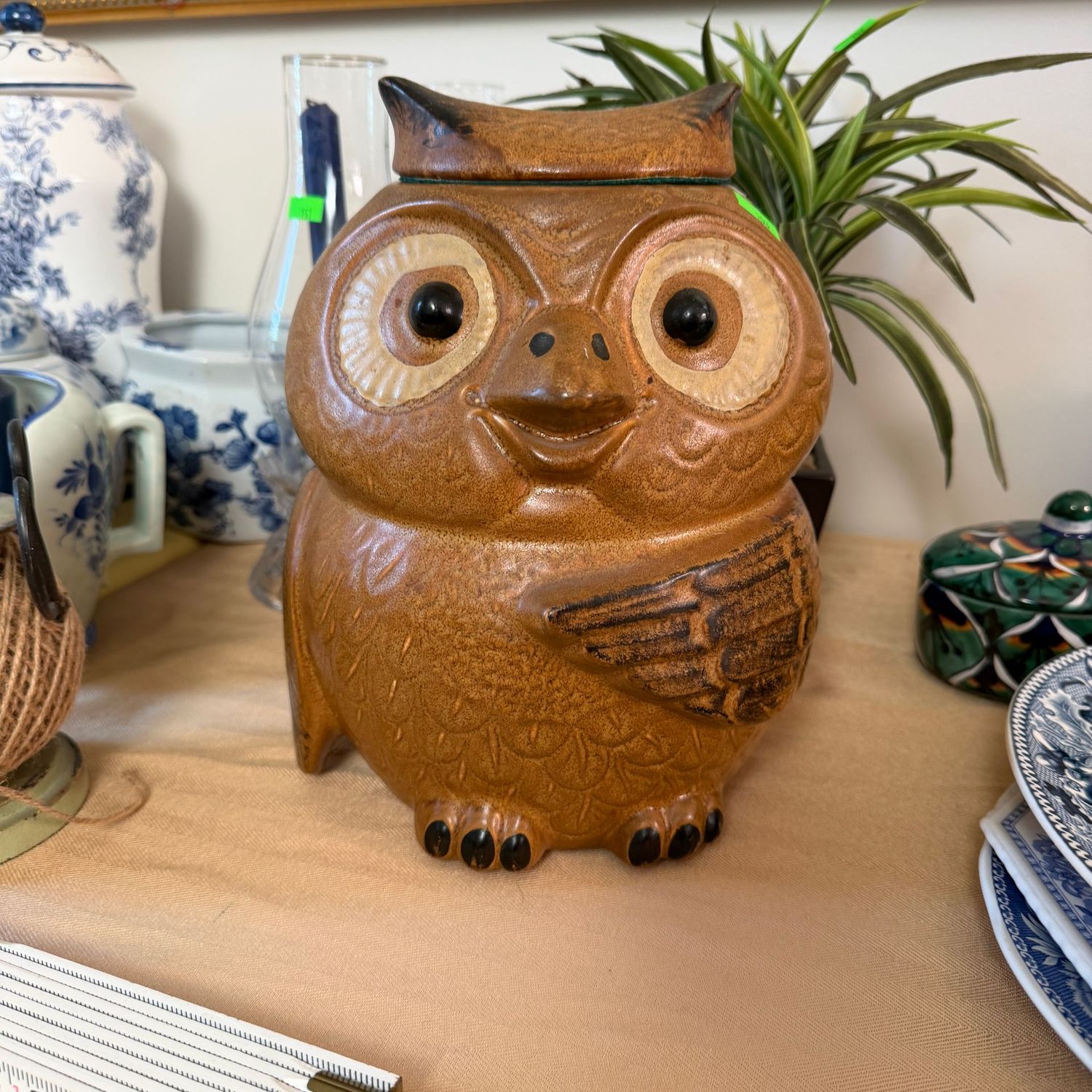 Lot #153, McCoy pottery owl cookie jar, 10.5 Lot #153, McCoy pottery owl cookie jar, 10.5"