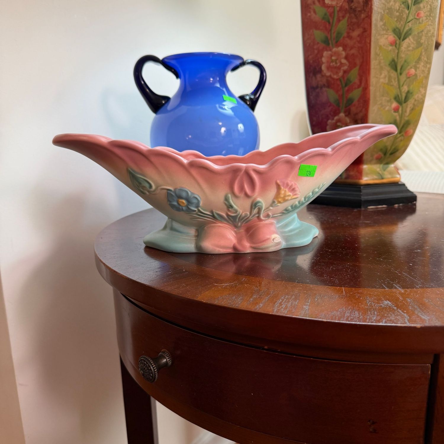 Lot #124, Hull pottery bow knot console bowl, 14 Lot #124, Hull pottery bow knot console bowl, 14"L
