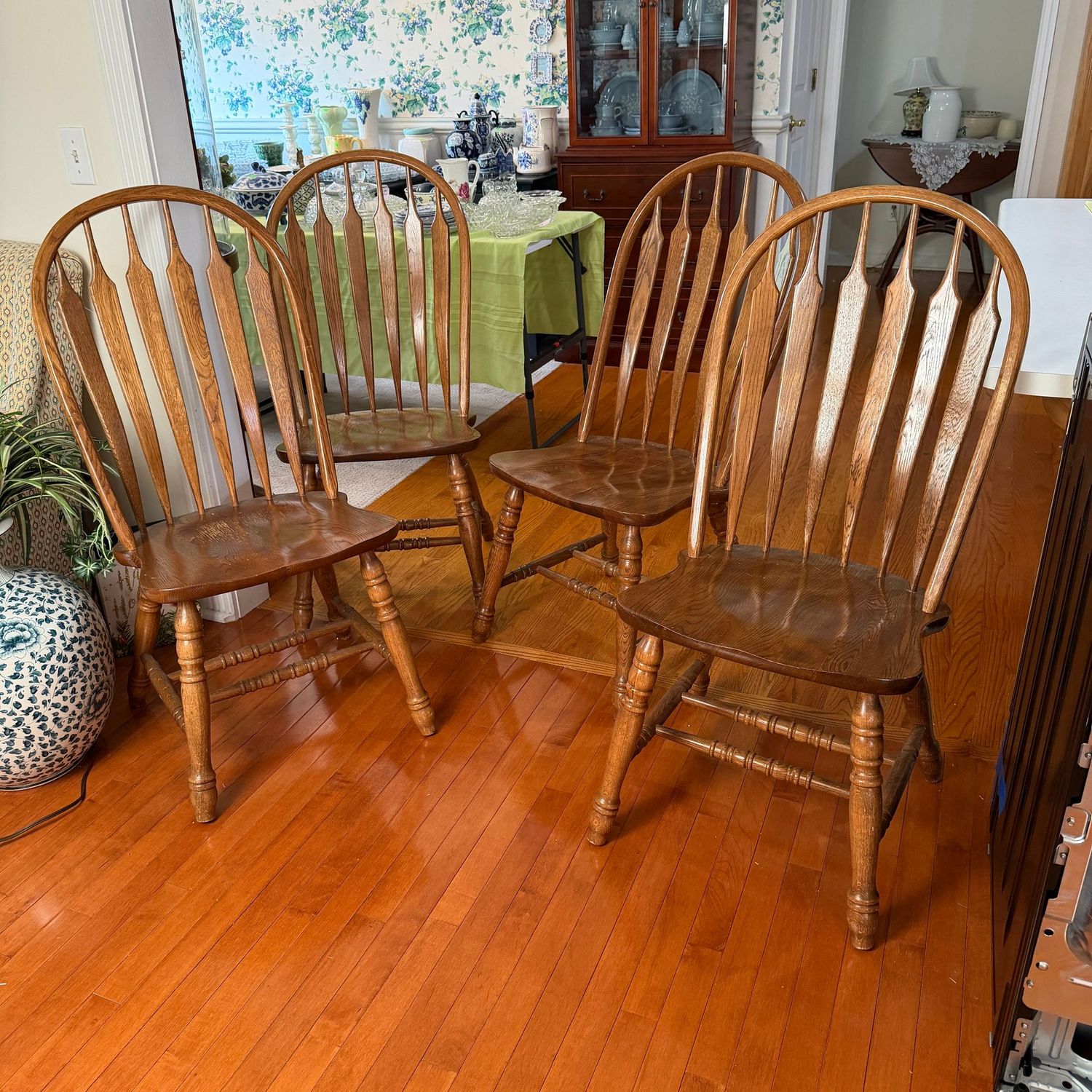Set of 4 Oak Express dining chairs, overall good condition, heavy, one has more seat wear, 40"H x 18"W
