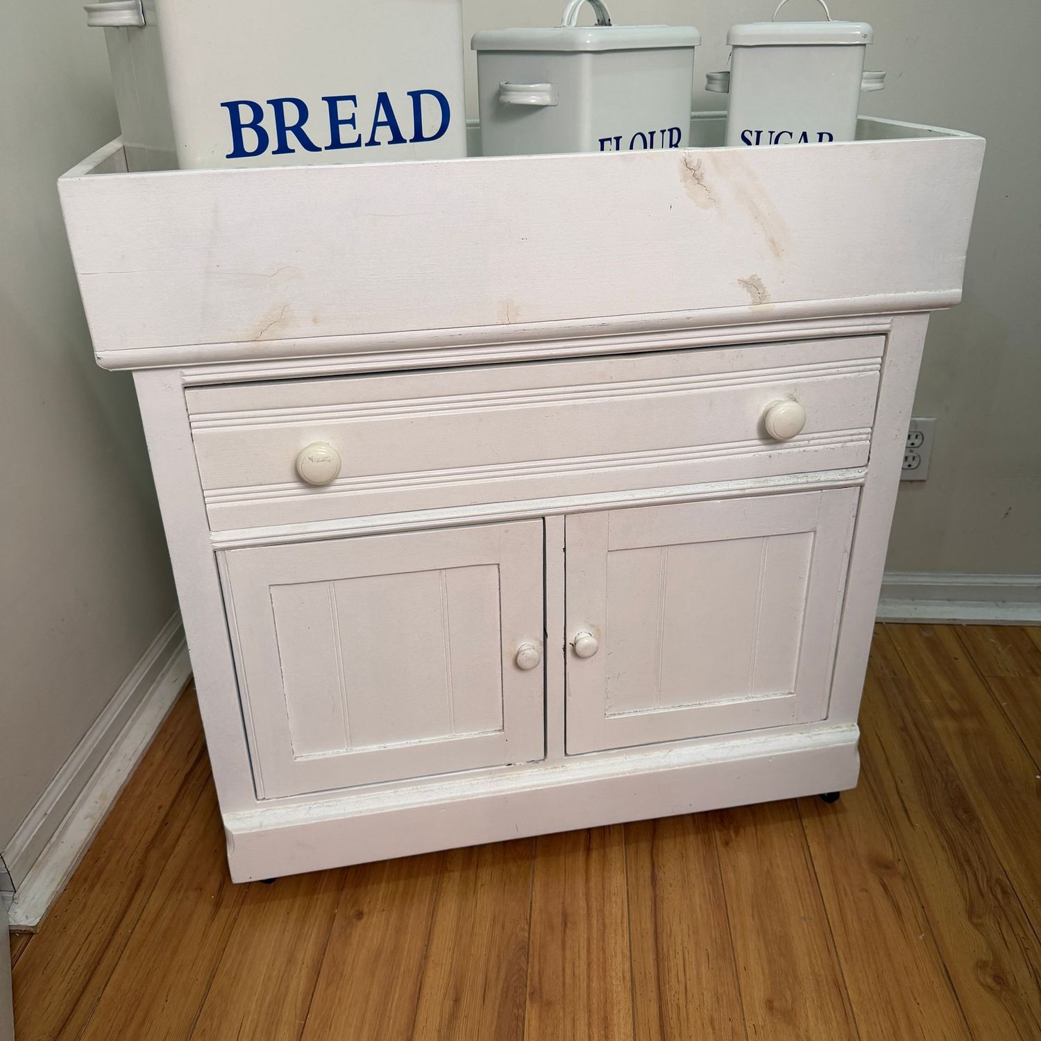 White dry sink cabinet, on casters, 34"H x 34"L x 19"D