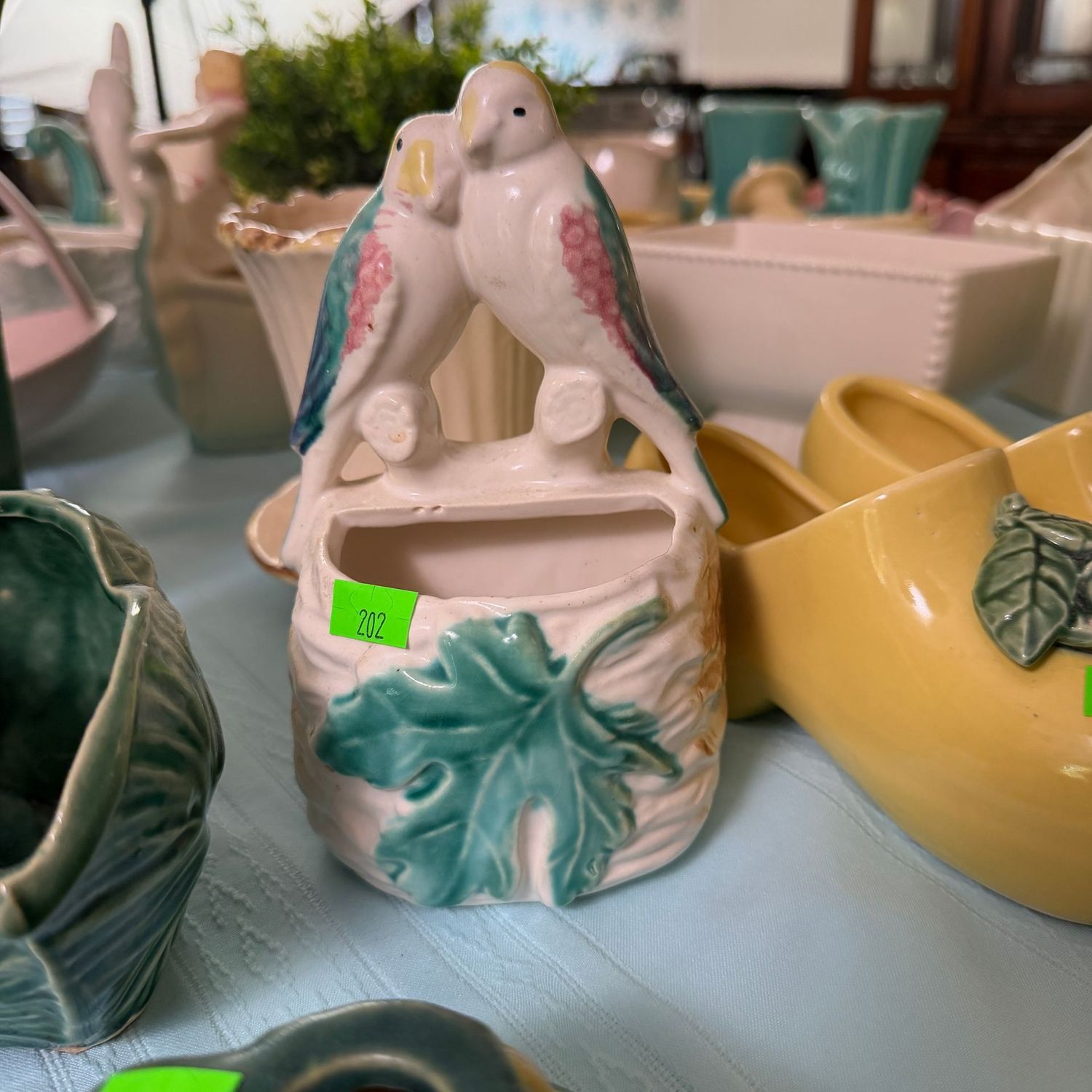 Lot #202, Morton pottery love birds planter, 5.5"