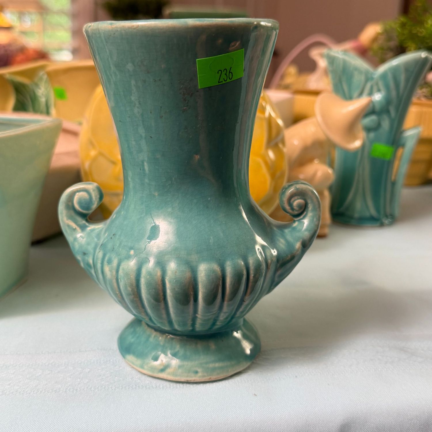 Lot #236, 1940s McCoy pottery urn vase, 5 Lot #236, 1940s McCoy pottery urn vase, 5"