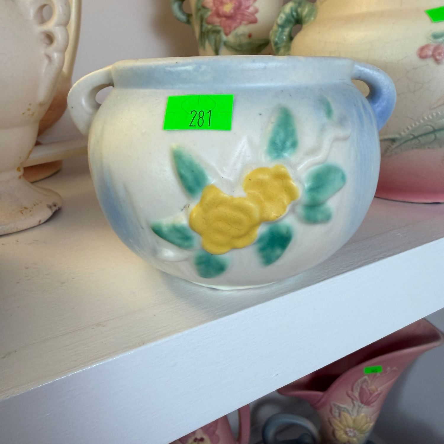 Lot #281, Hull/Morton yellow flower small pot, 3"