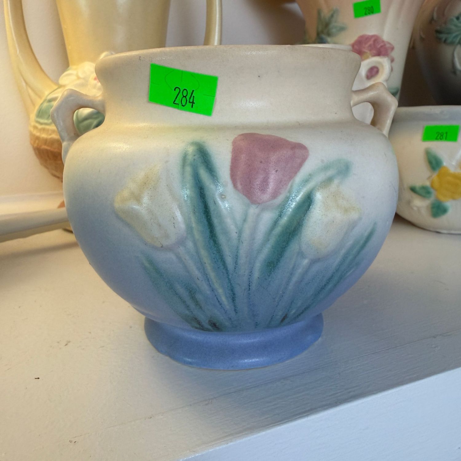 Lot #284, Hull pottery tulip vase pot, 4 Lot #284, Hull pottery tulip vase pot, 4"