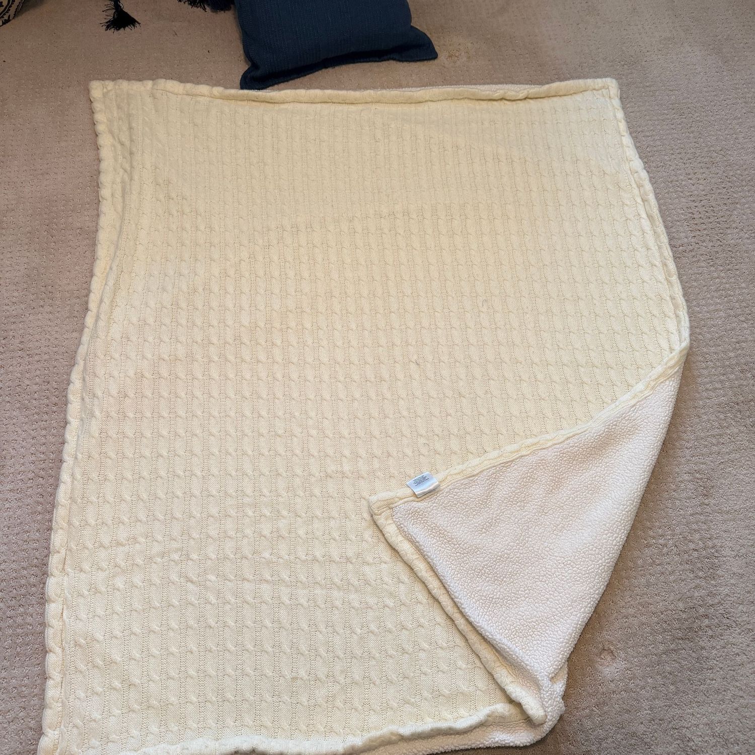 Cable-knit throw blanket