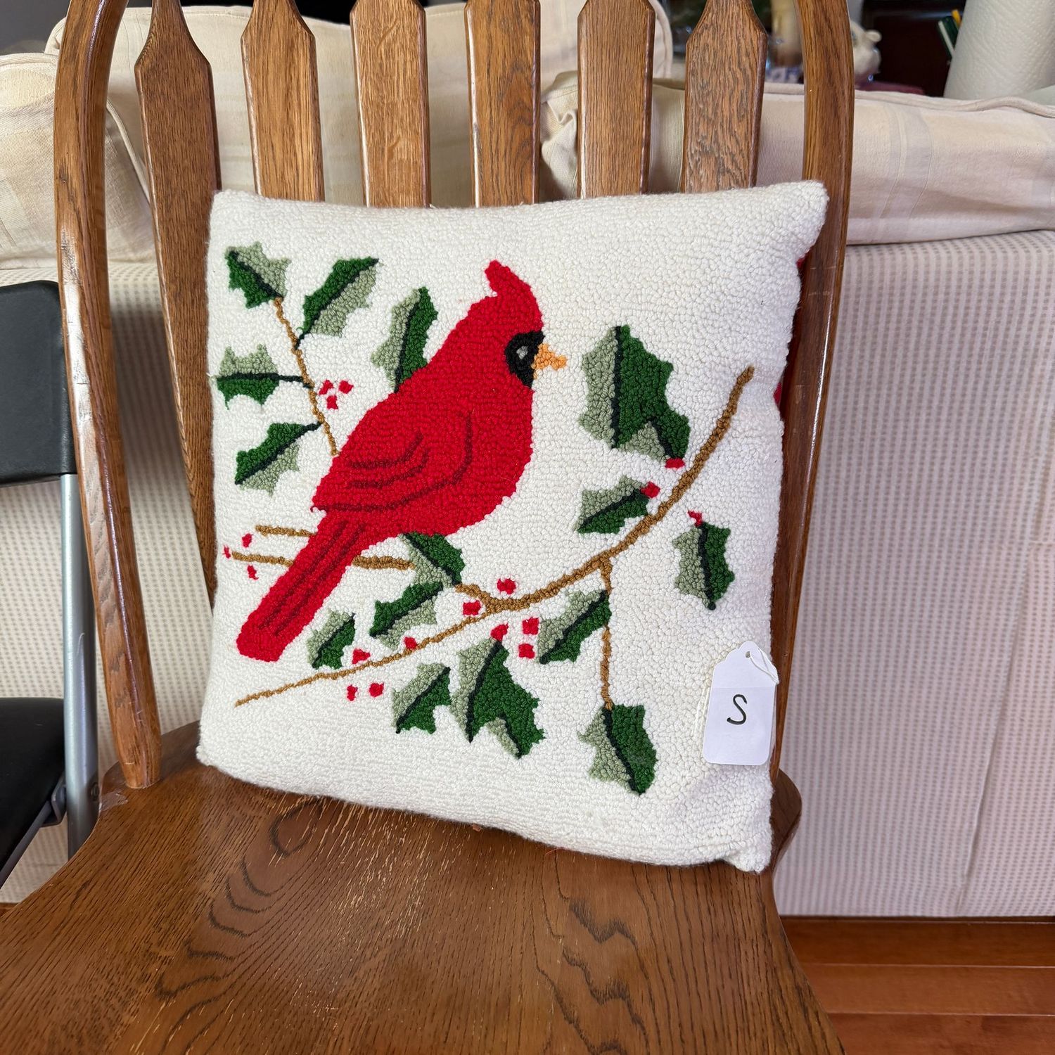 Pillow S - Cardinal on holly branch, felted back, 14"