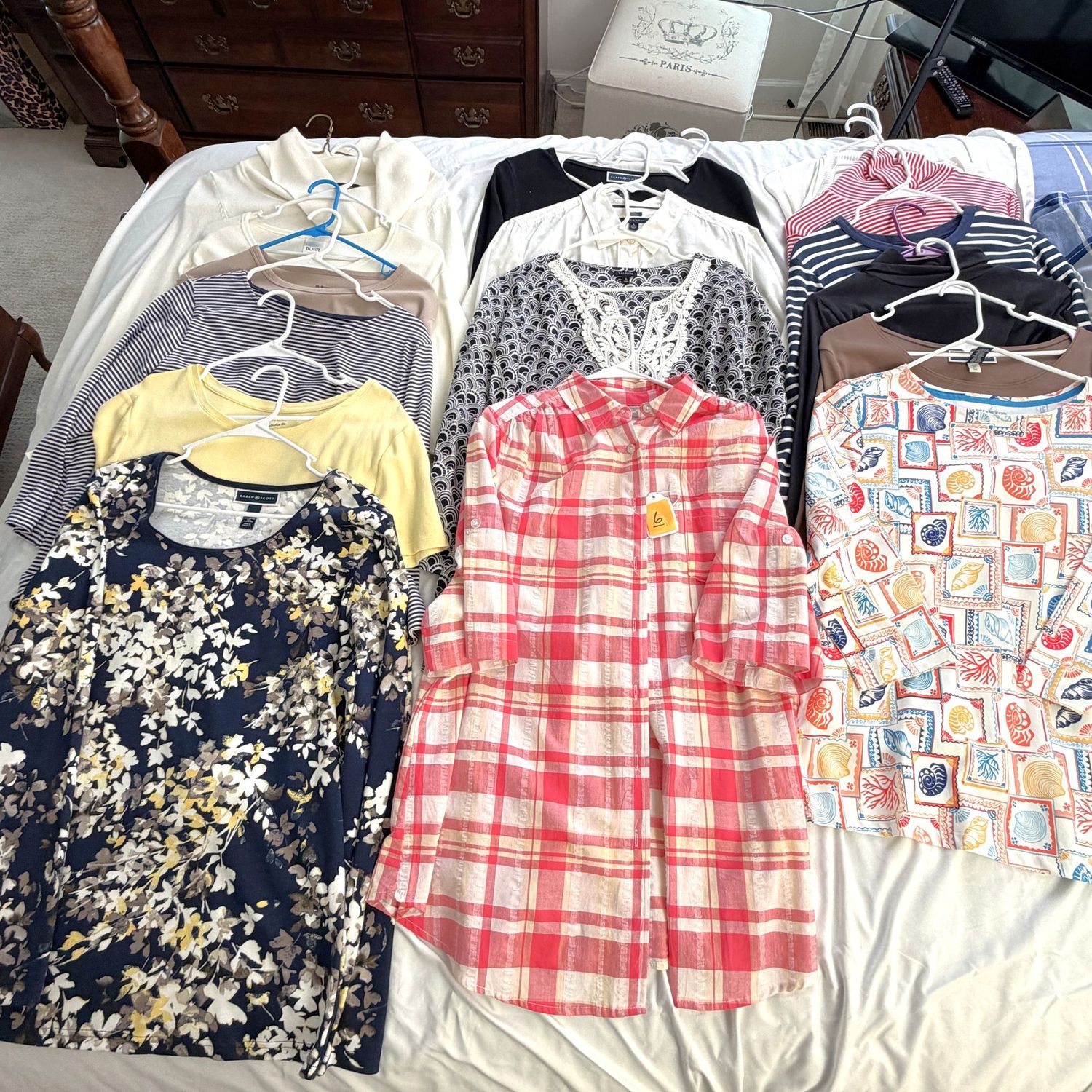 Ladies' Tops Size L Group #6