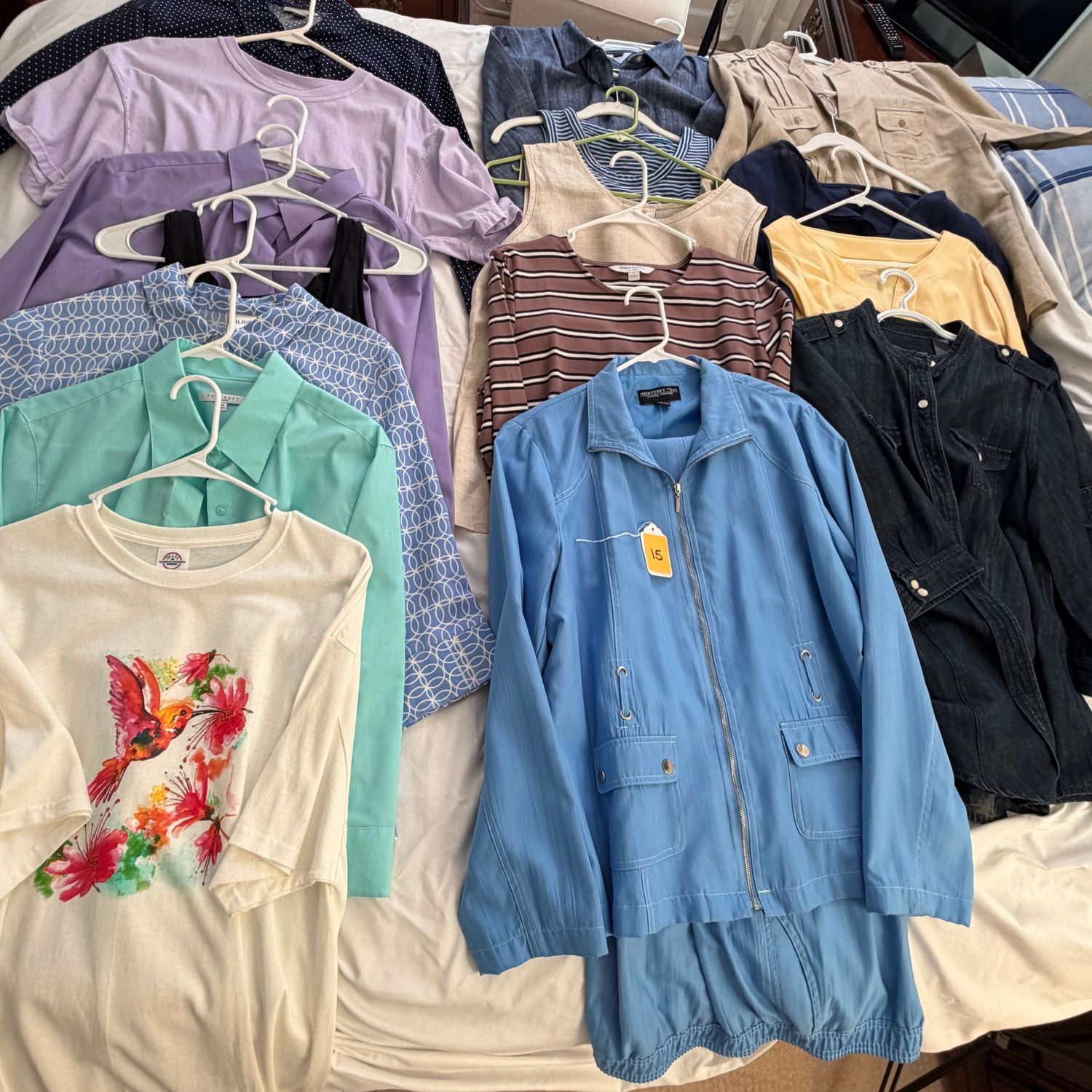 Ladies' Tops Size L Group #15