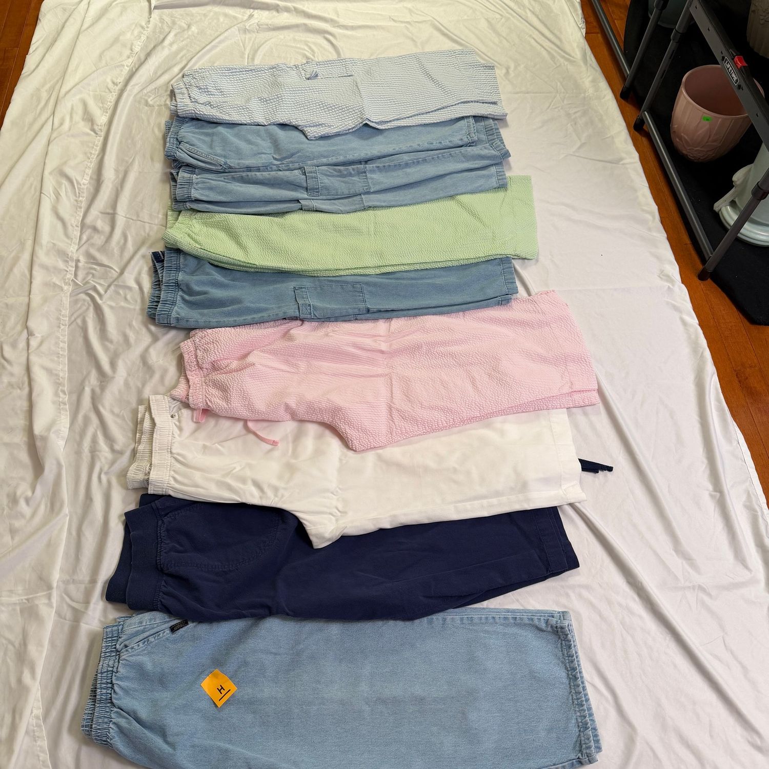 Pants Lot H, 9 pair, capri size 14, L, & 14 short, most are elastic waist