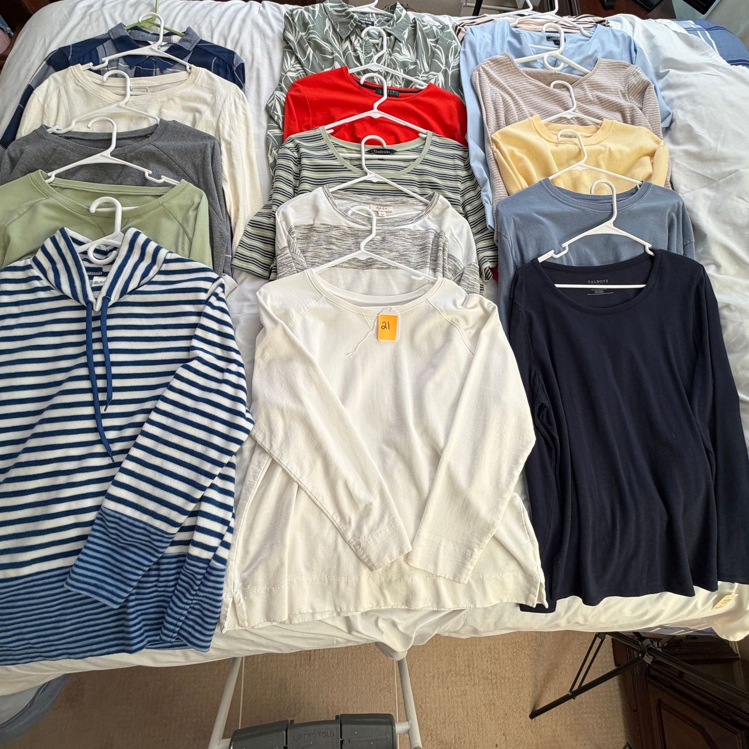 Ladies' Tops Size L Group #21