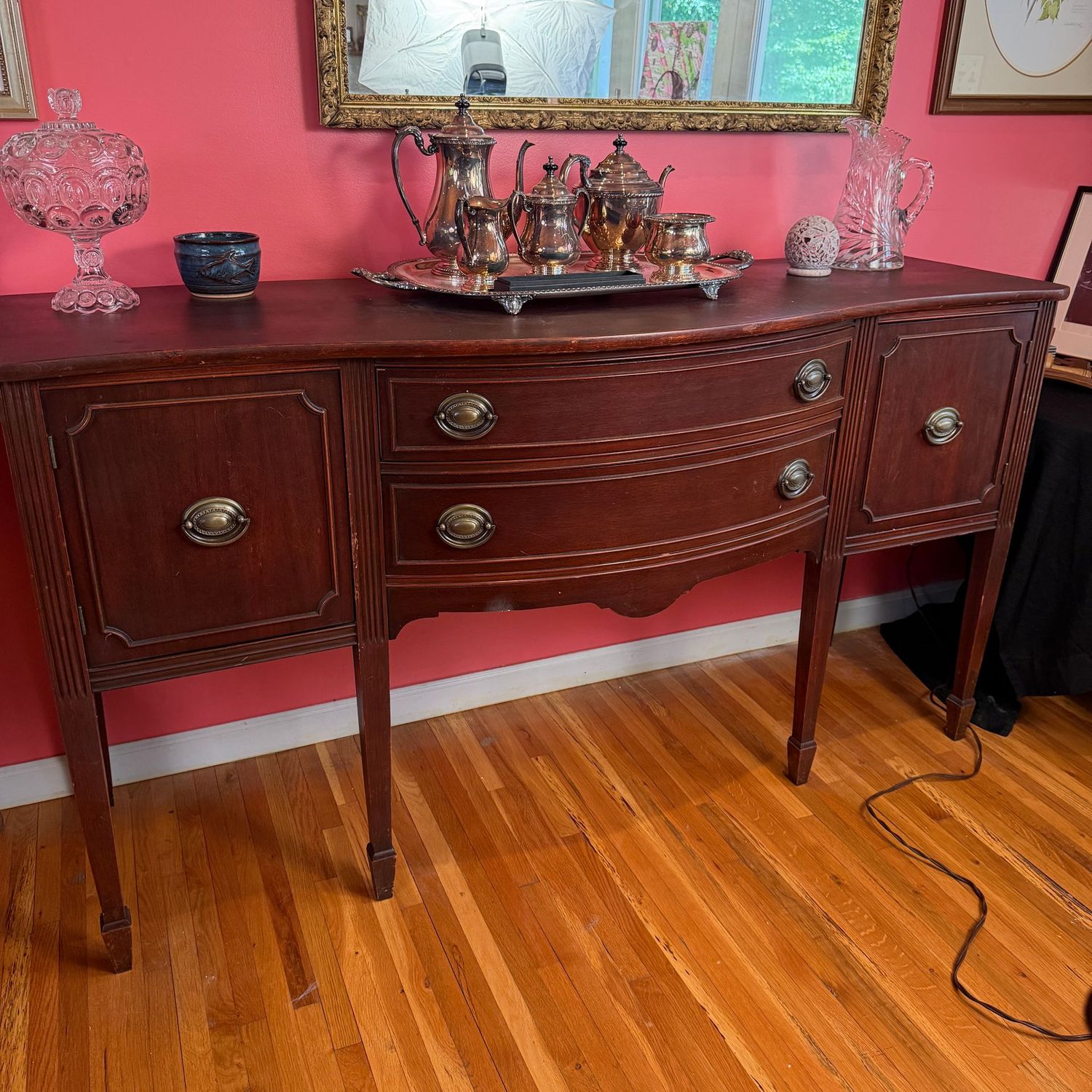Federal Duncan Phyfe sideboard, server, very sturdy, minor scratches on exterior, interior shows a few more, 35 Federal Duncan Phyfe sideboard, server, very sturdy, minor scratches on exterior, interior shows a few more, 35"H x 64"L x 22"D