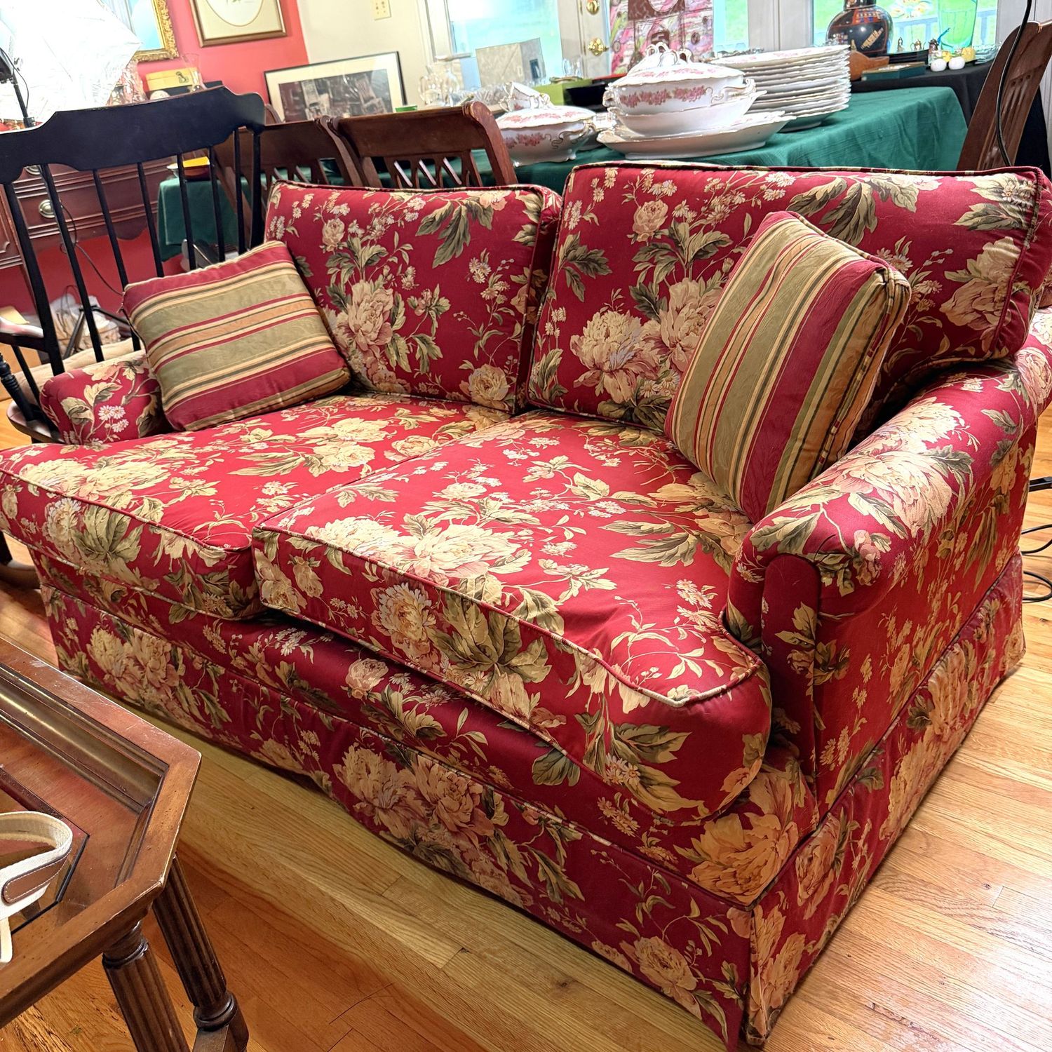 Deep red floral loveseat (L), beautiful color, comfortable, back cushions remove, needs minor surface cleaning, 27 Deep red floral loveseat (L), beautiful color, comfortable, back cushions remove, needs minor surface cleaning, 27"H x 60"W x 35"D