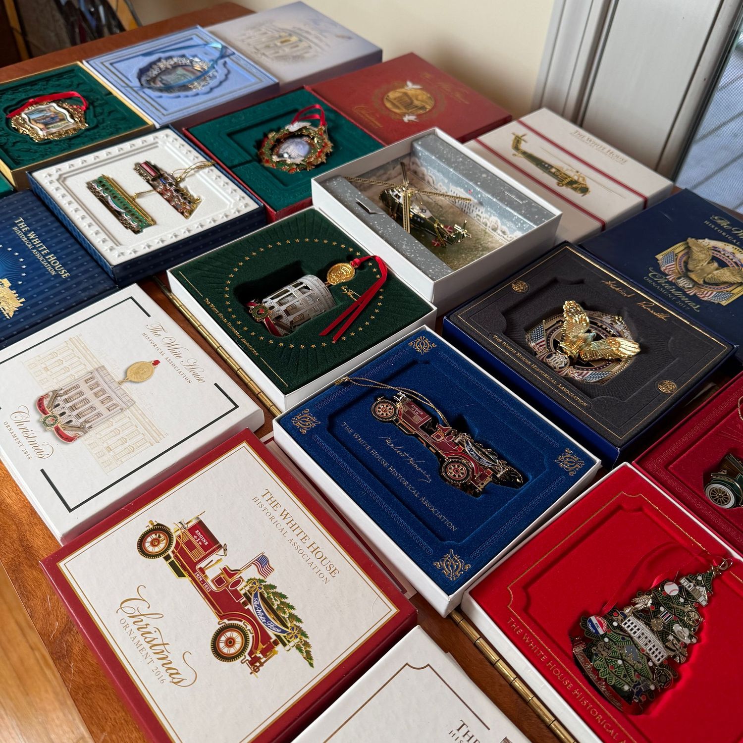 Group of White House Christmas ornaments with boxes, nice condition Group of White House Christmas ornaments with boxes, nice condition