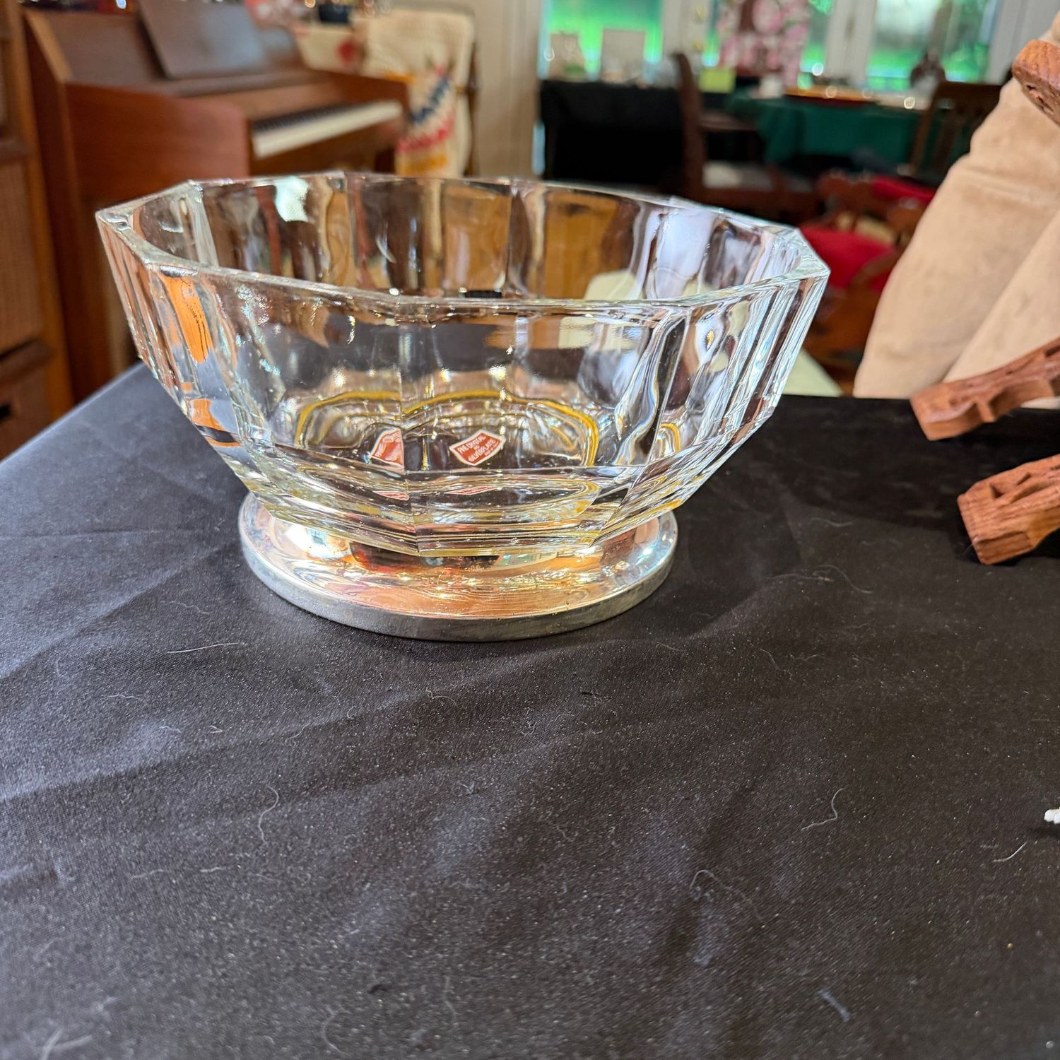 Crystal serving bowl with silver-plated base, 9 Crystal serving bowl with silver-plated base, 9"W