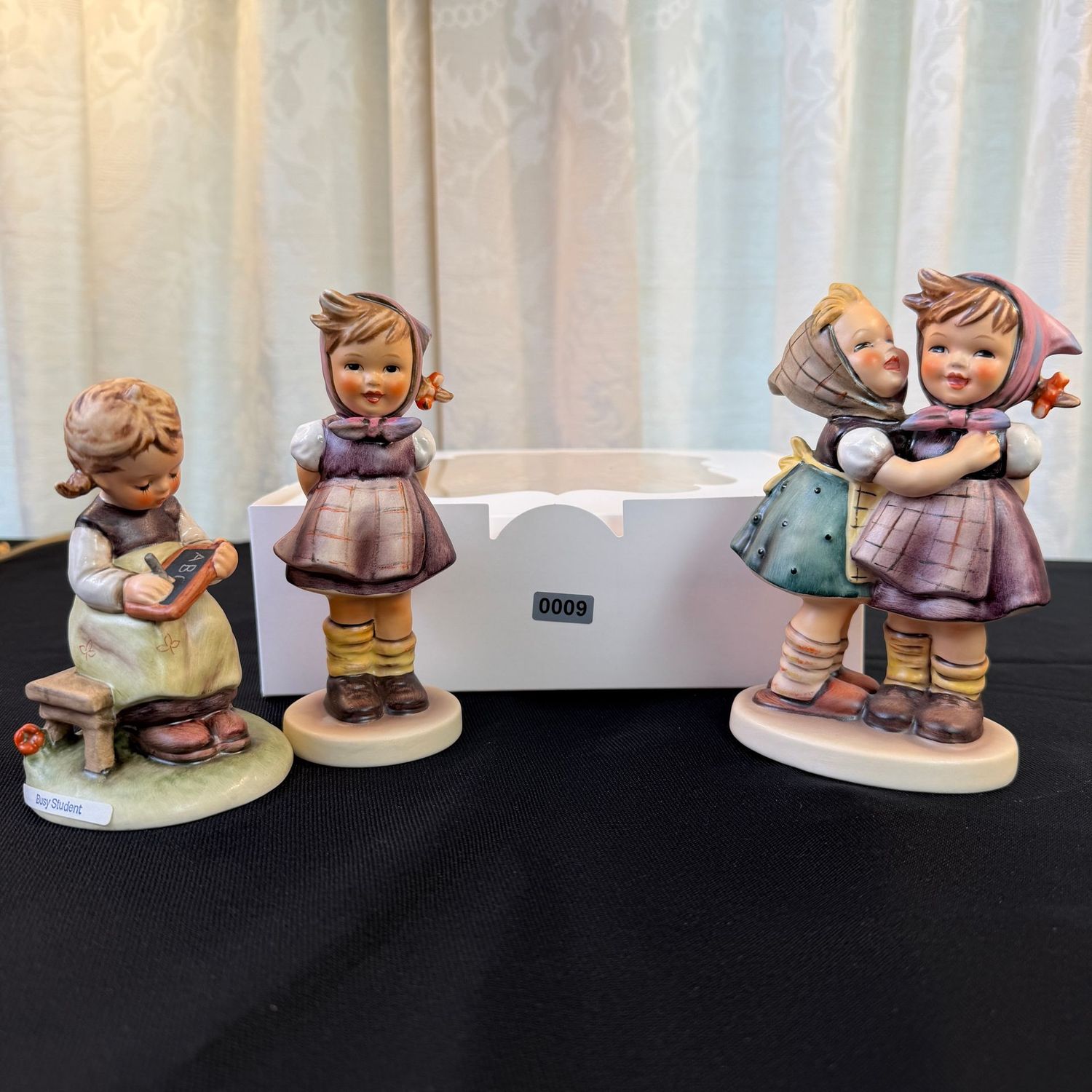 Trio of Hummels, up to 5"H, S0009