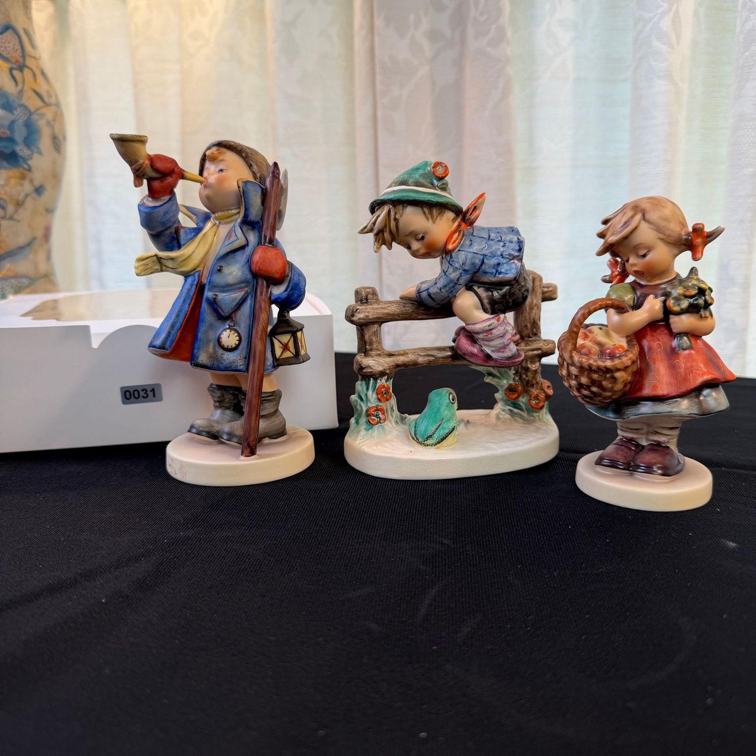 Trio of Hummel figurines, the tallest is 6", S0031