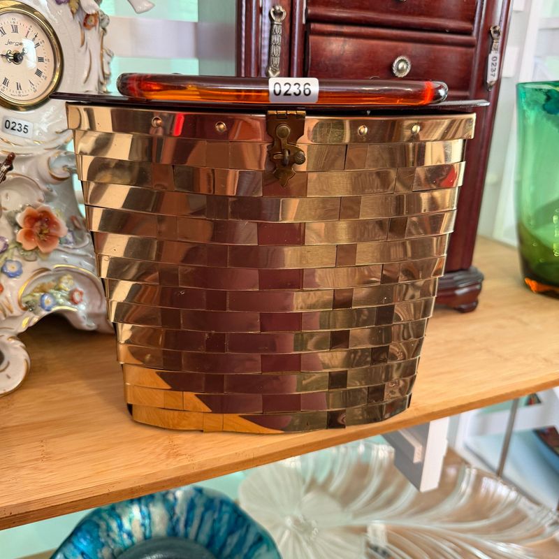 Woven brass basket purse, likely Dorset, 7"H x 8"W, S0236